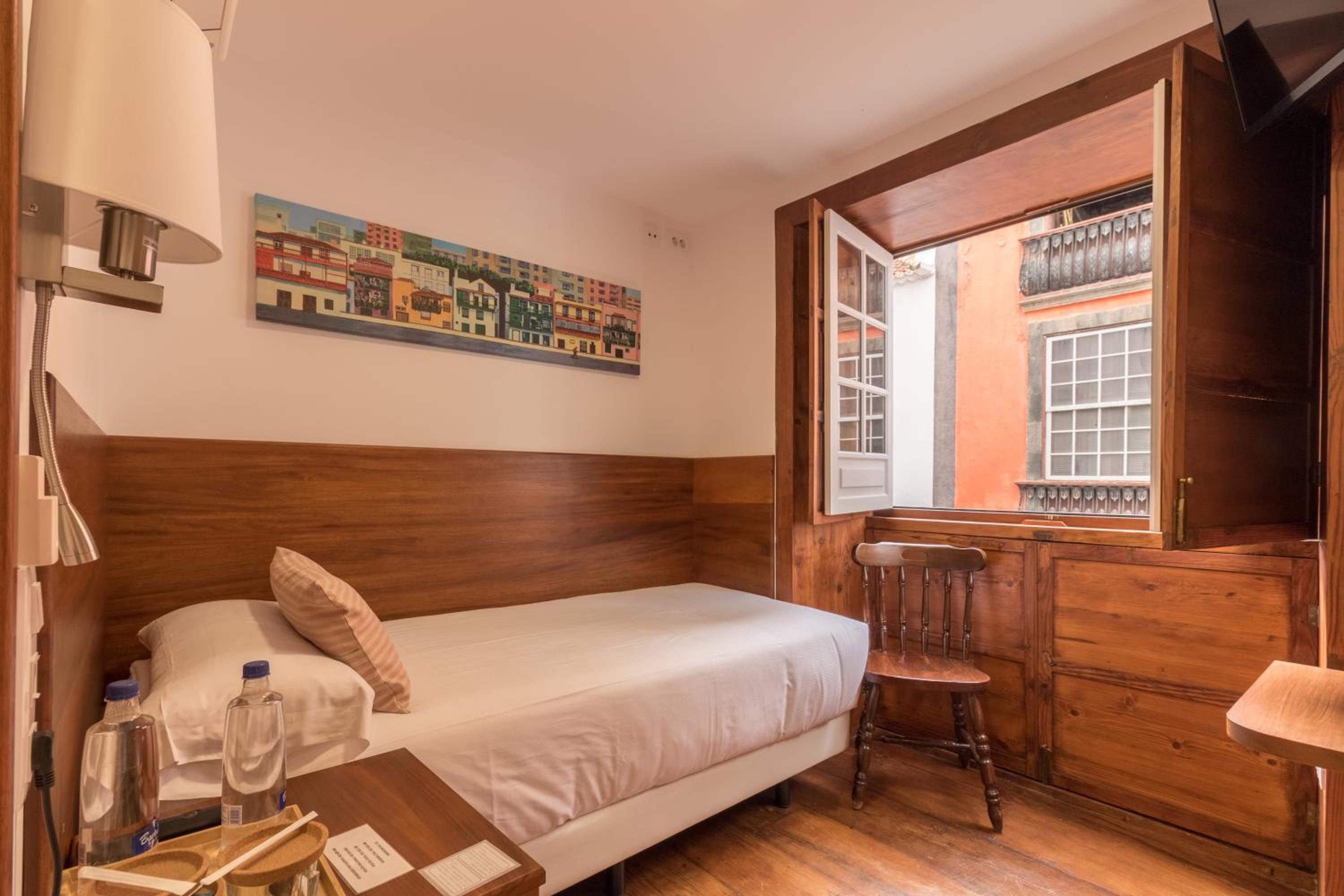 Habitación individual con baño privado
