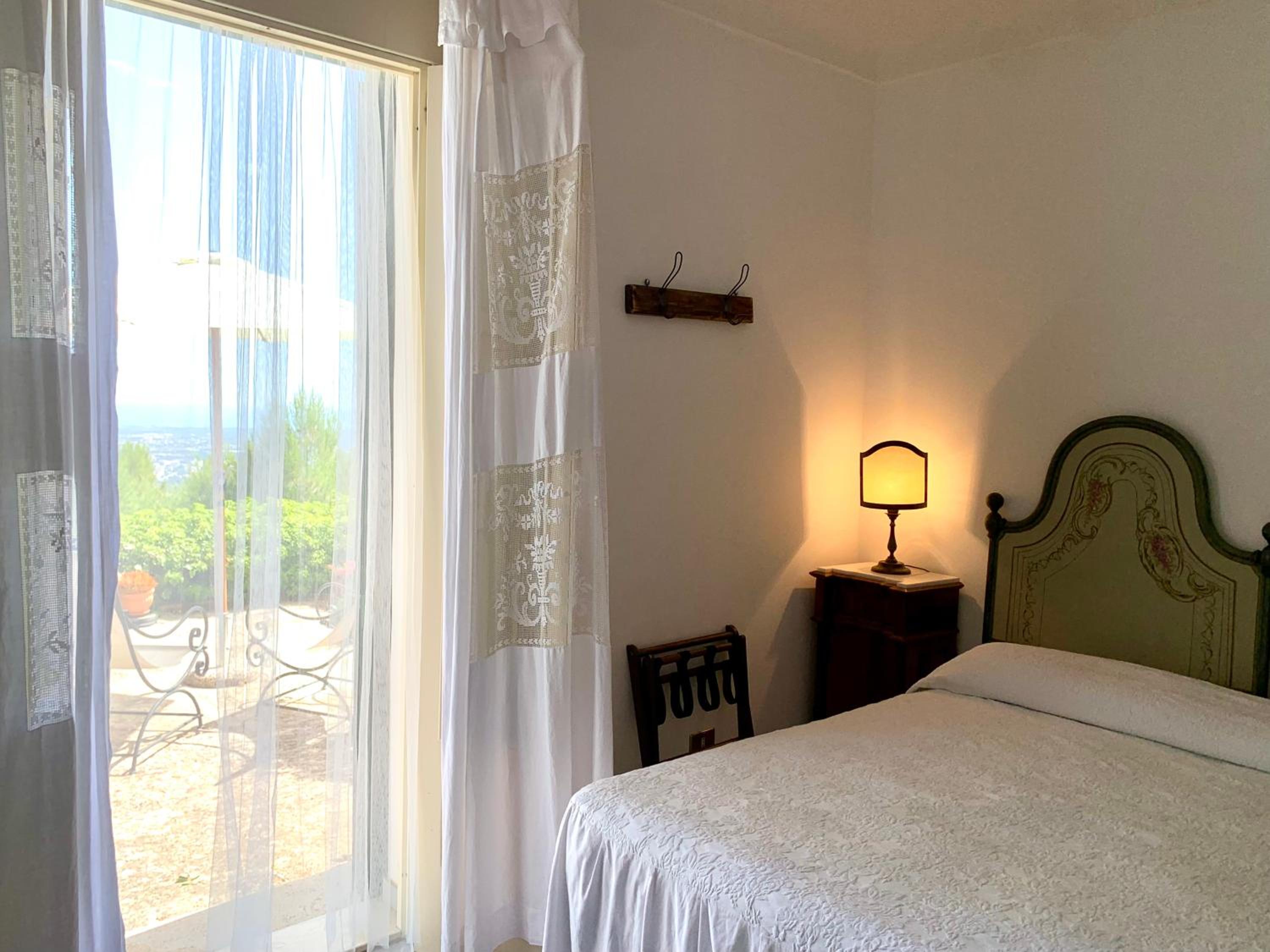 Double Room - Photo 17