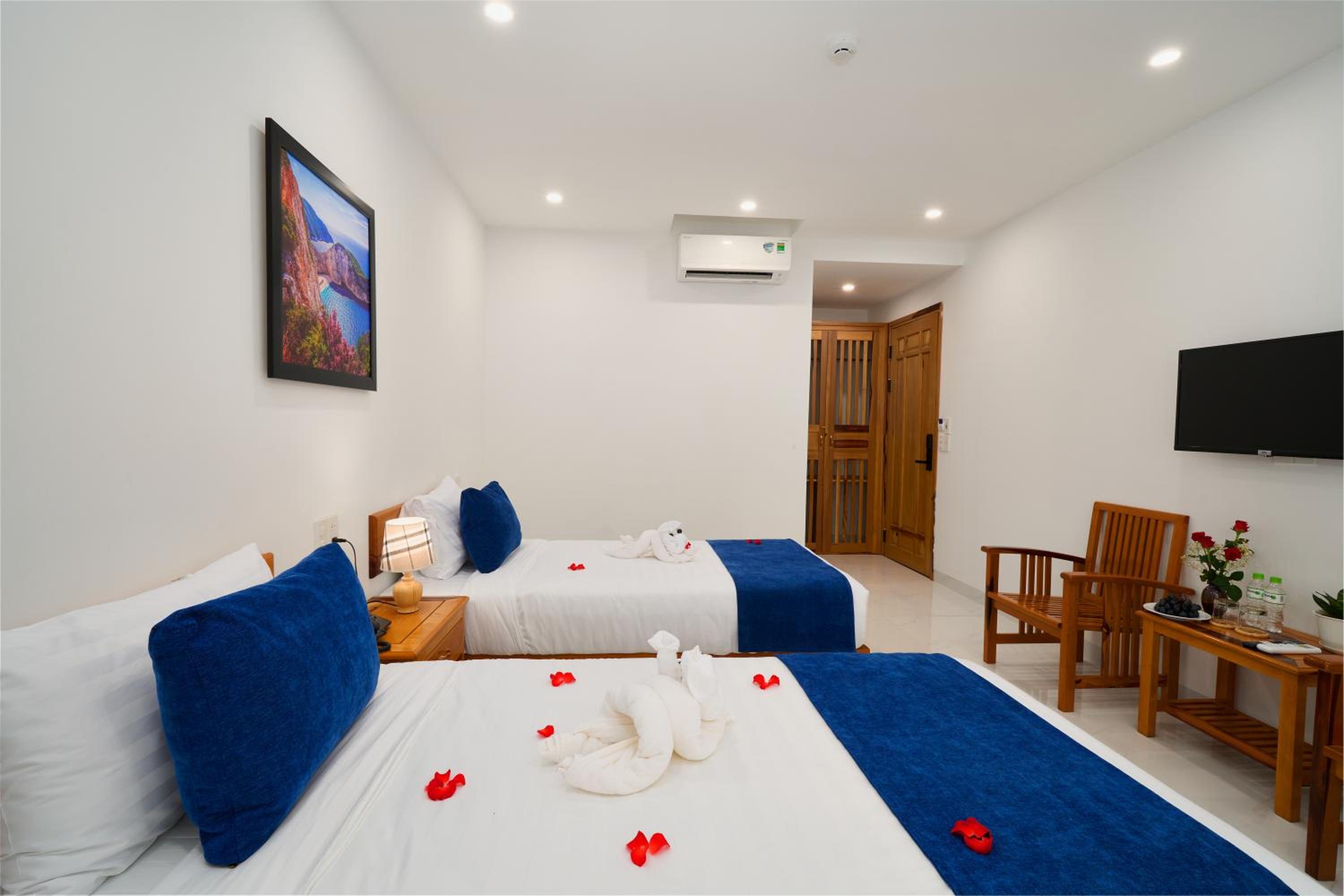 Double Or Twin Room With Garden View - Photo 9