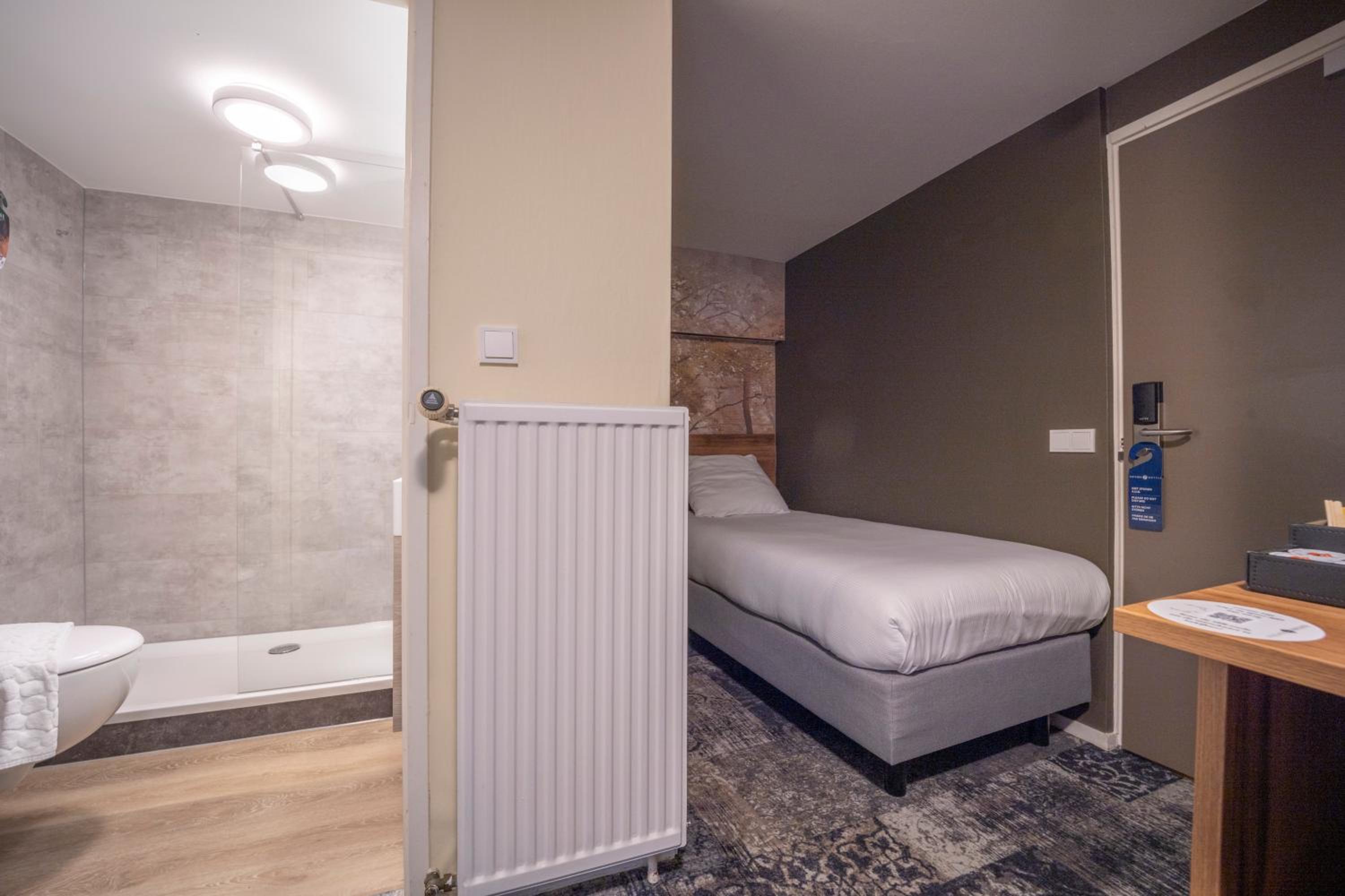 Single Room photo 2