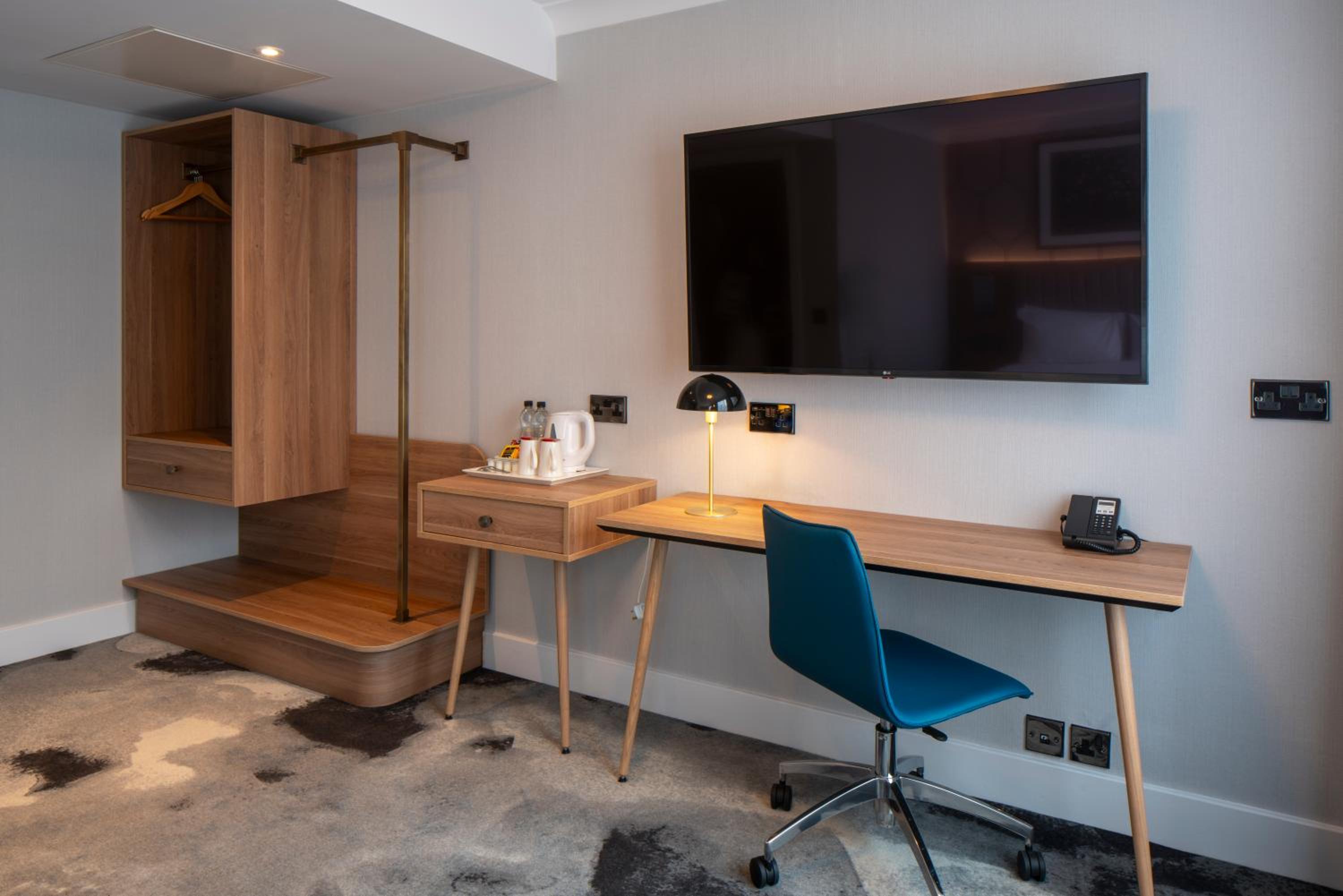 Standard Double Room - Non-Smoking photo 2