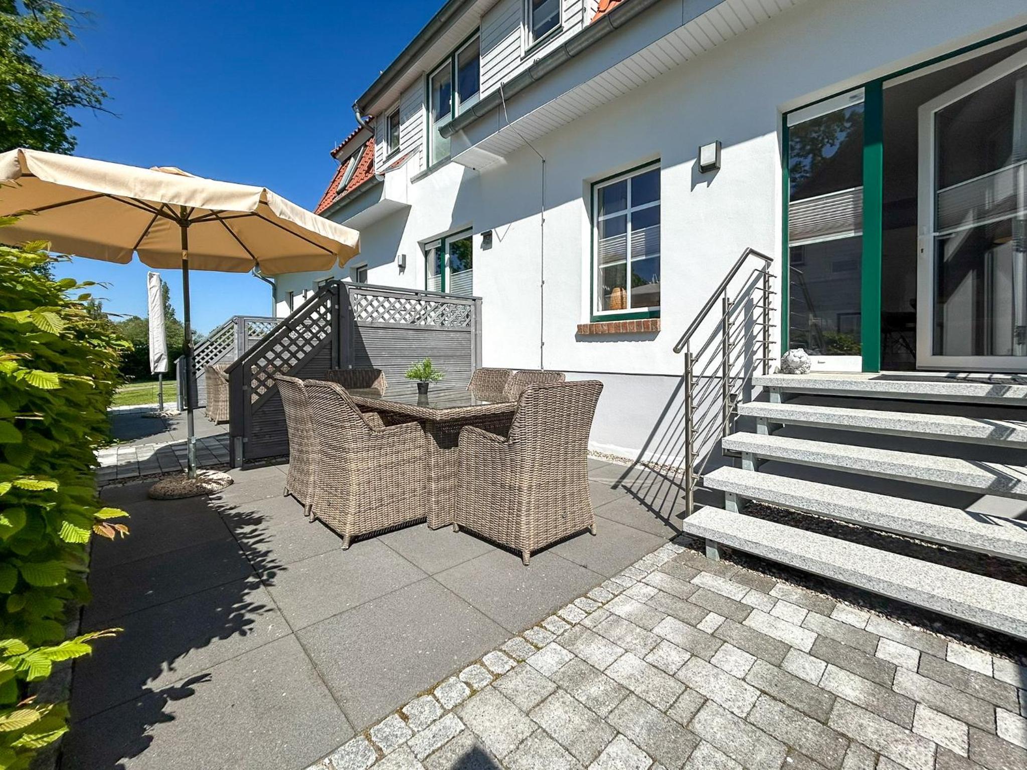 Apartment with Terrace photo 3