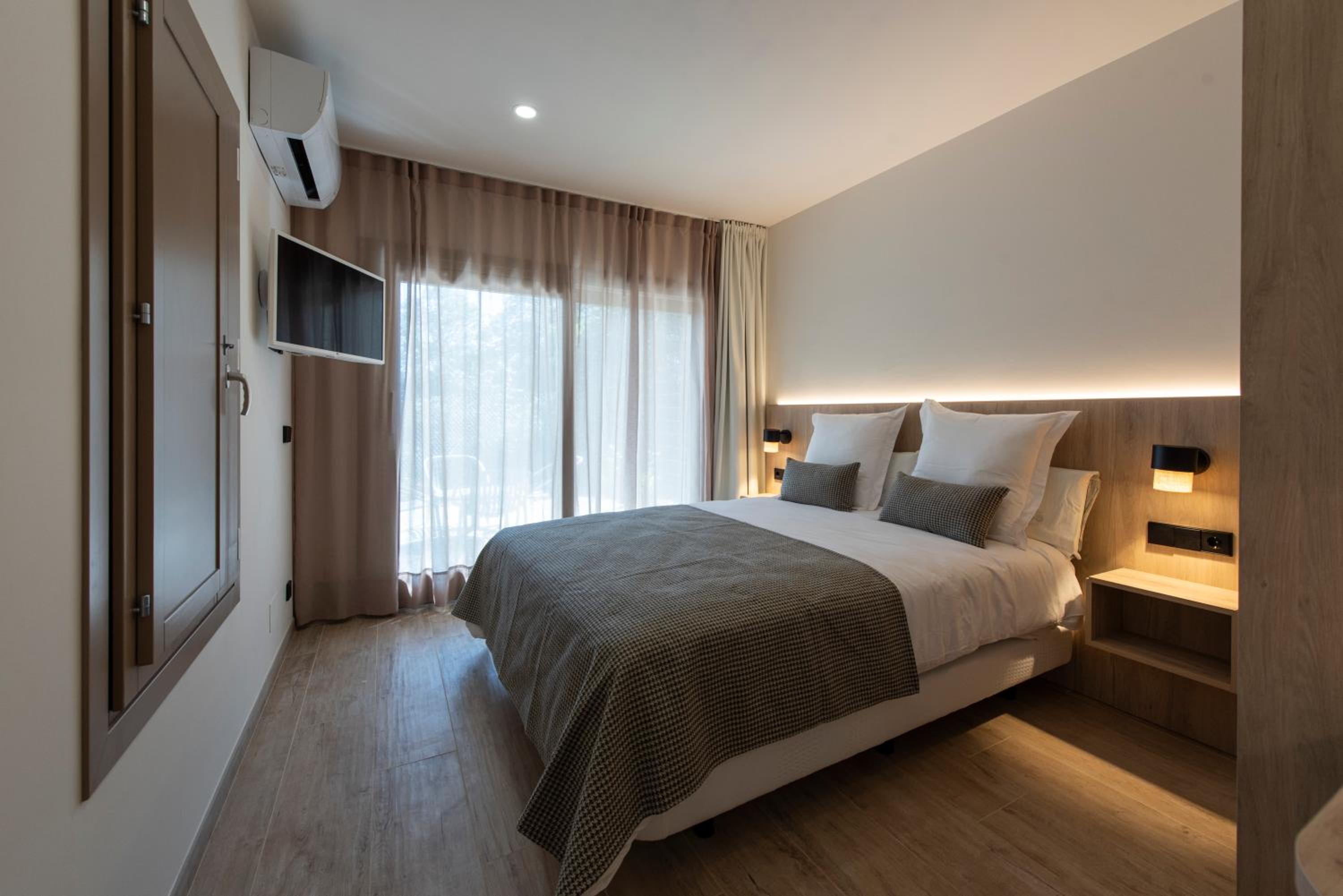 Habitación Doble Deluxe con Baño - En El Corral