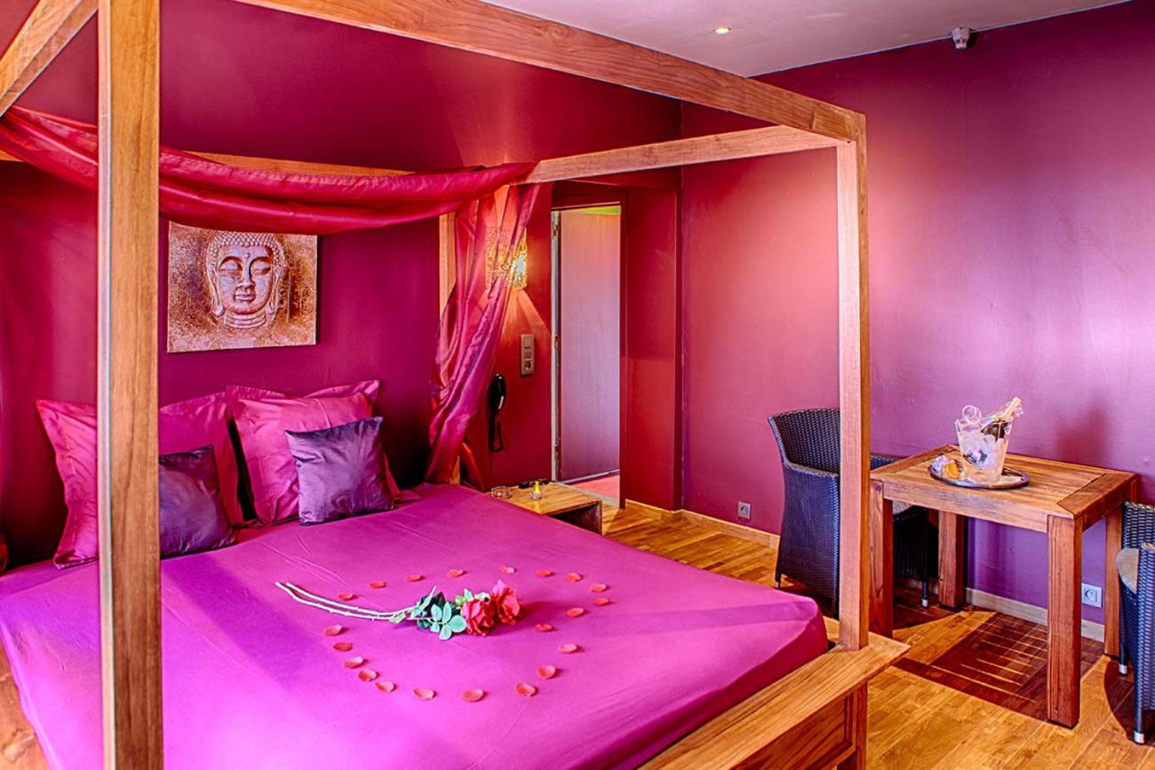 Deluxe Queen Room - Photo 4