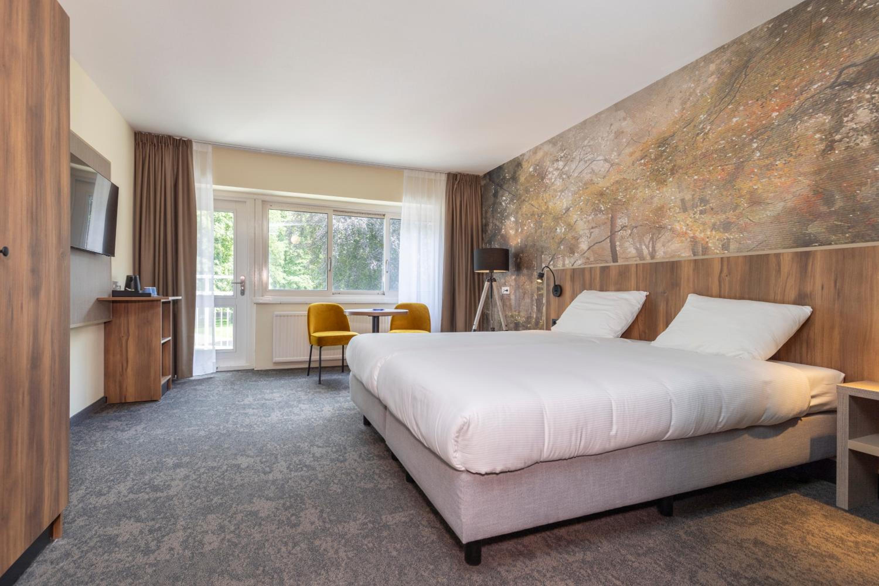 Spacious Comfort Double Room - Photo 4