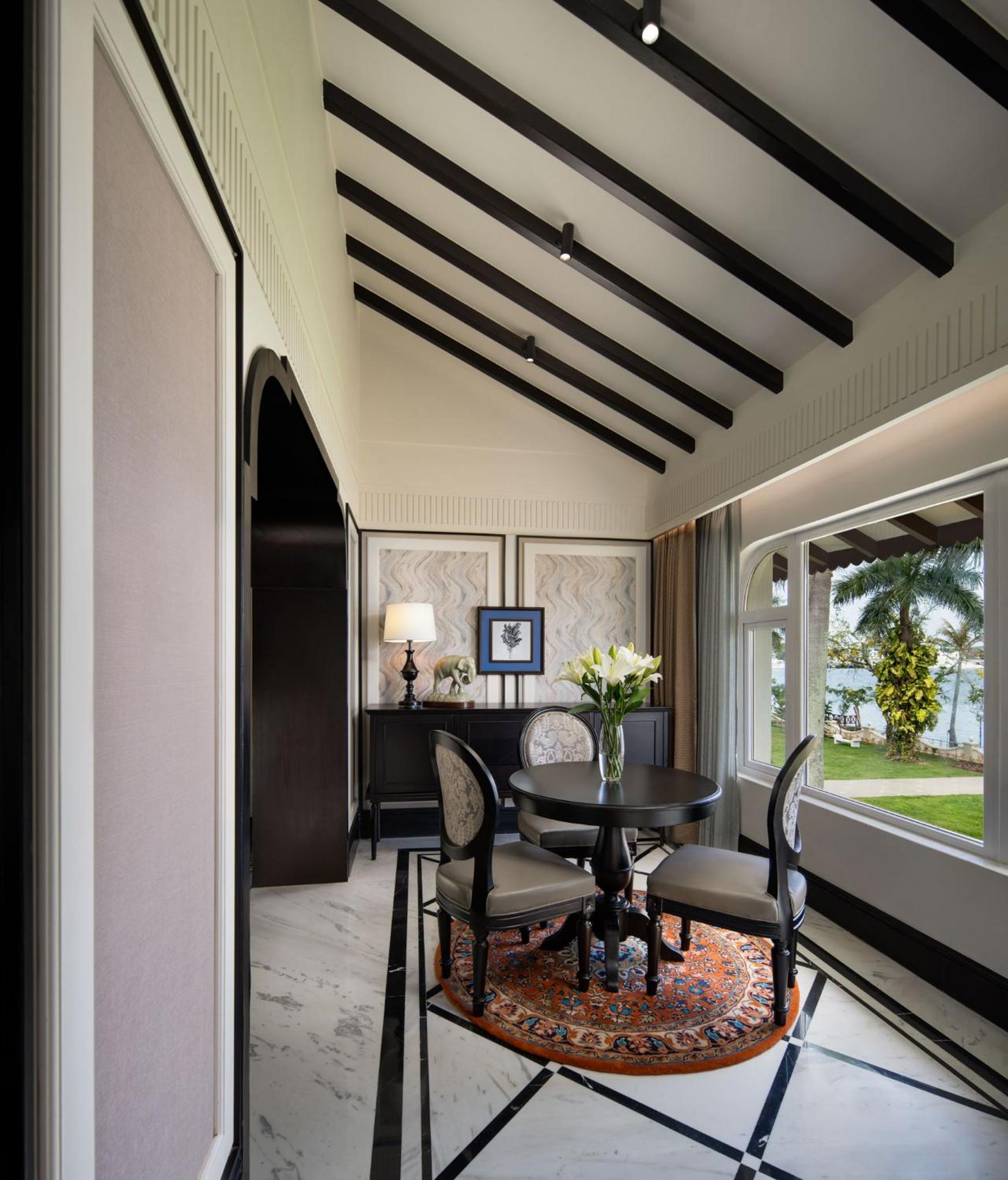 Presidential Suite photo