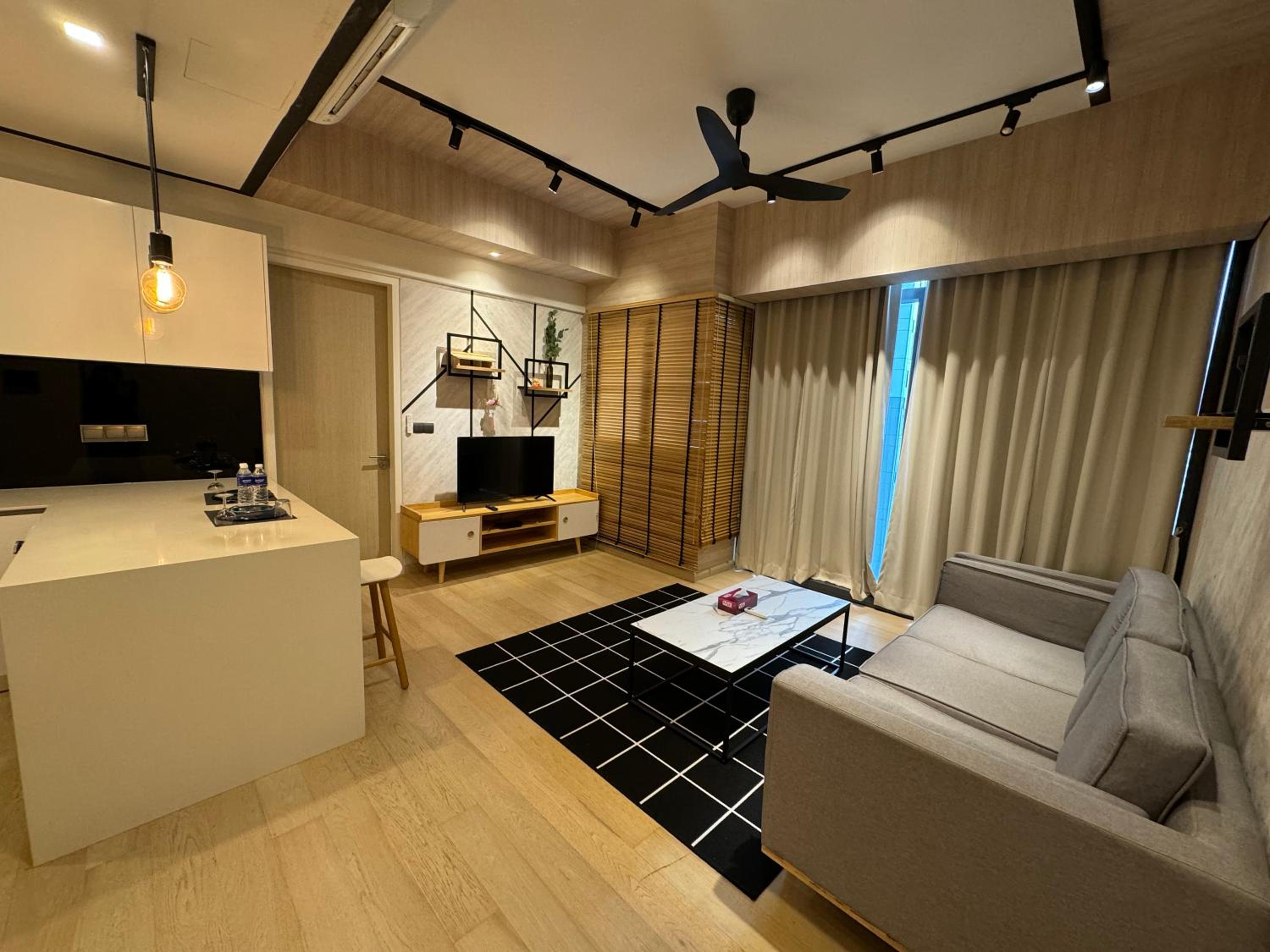 Deluxe King Studio