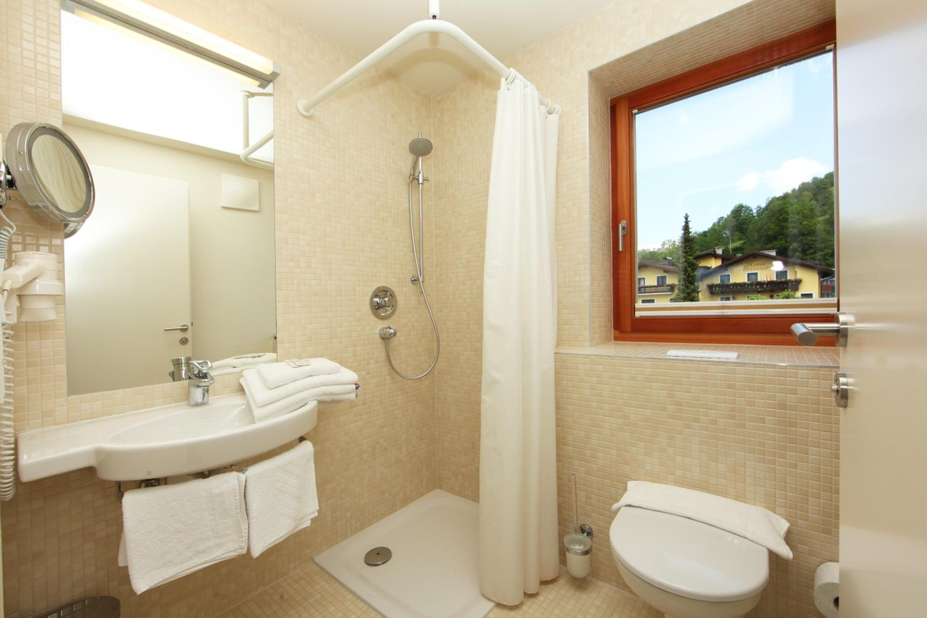 Two-Bedroom Apartment with Terrace photo 3