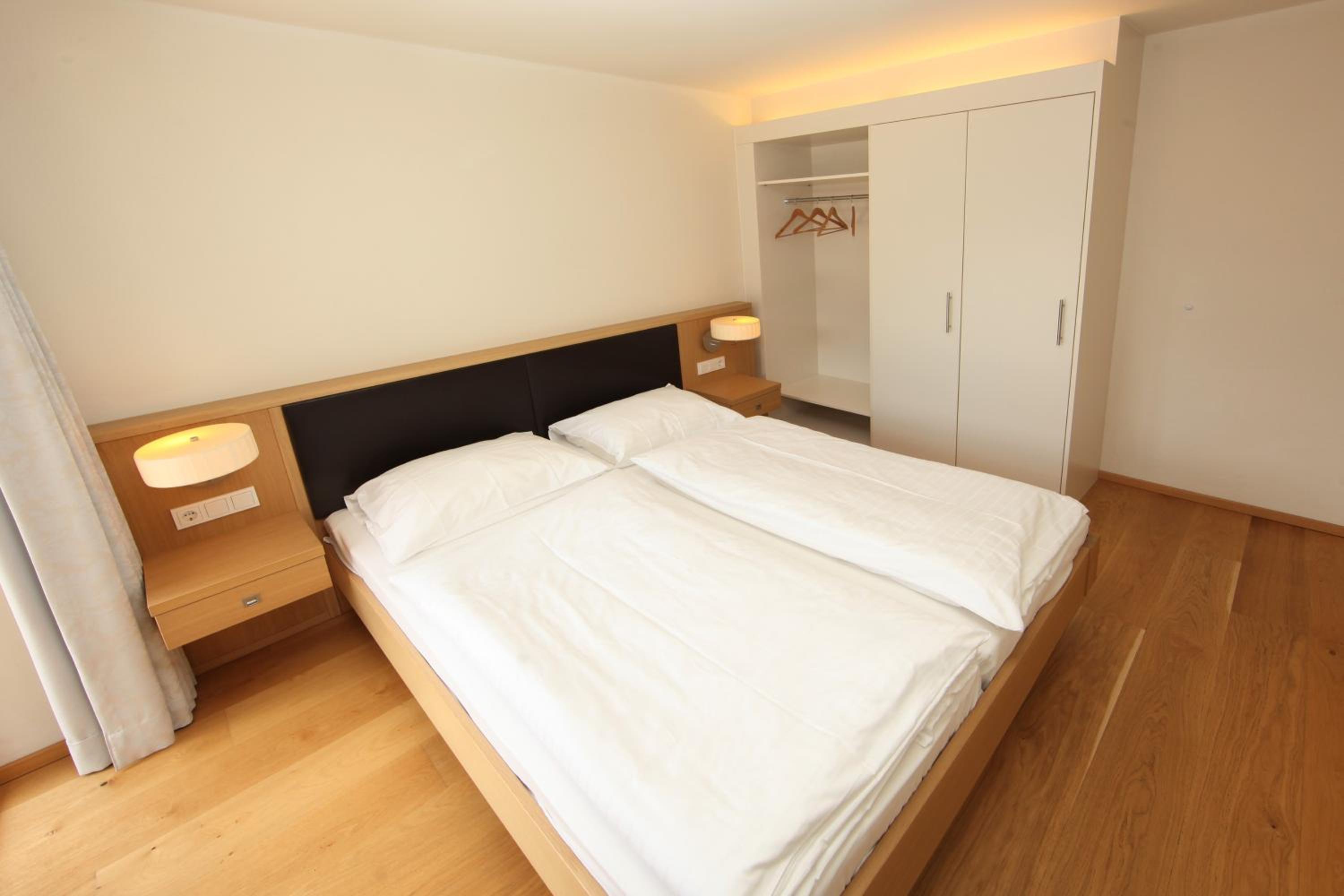 Two-Bedroom Apartment with Balcony photo 1