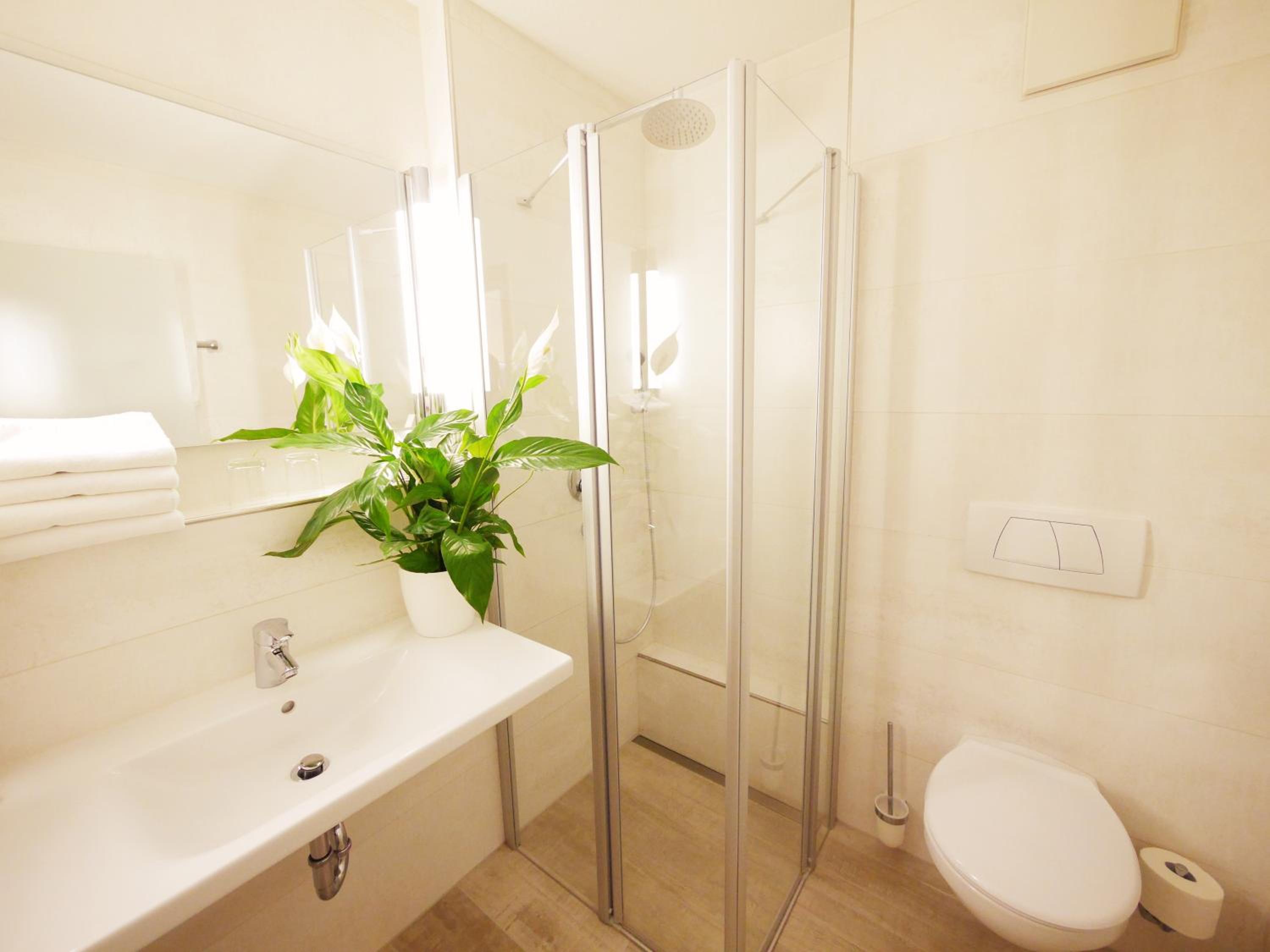 Premium Double Room - Photo 7