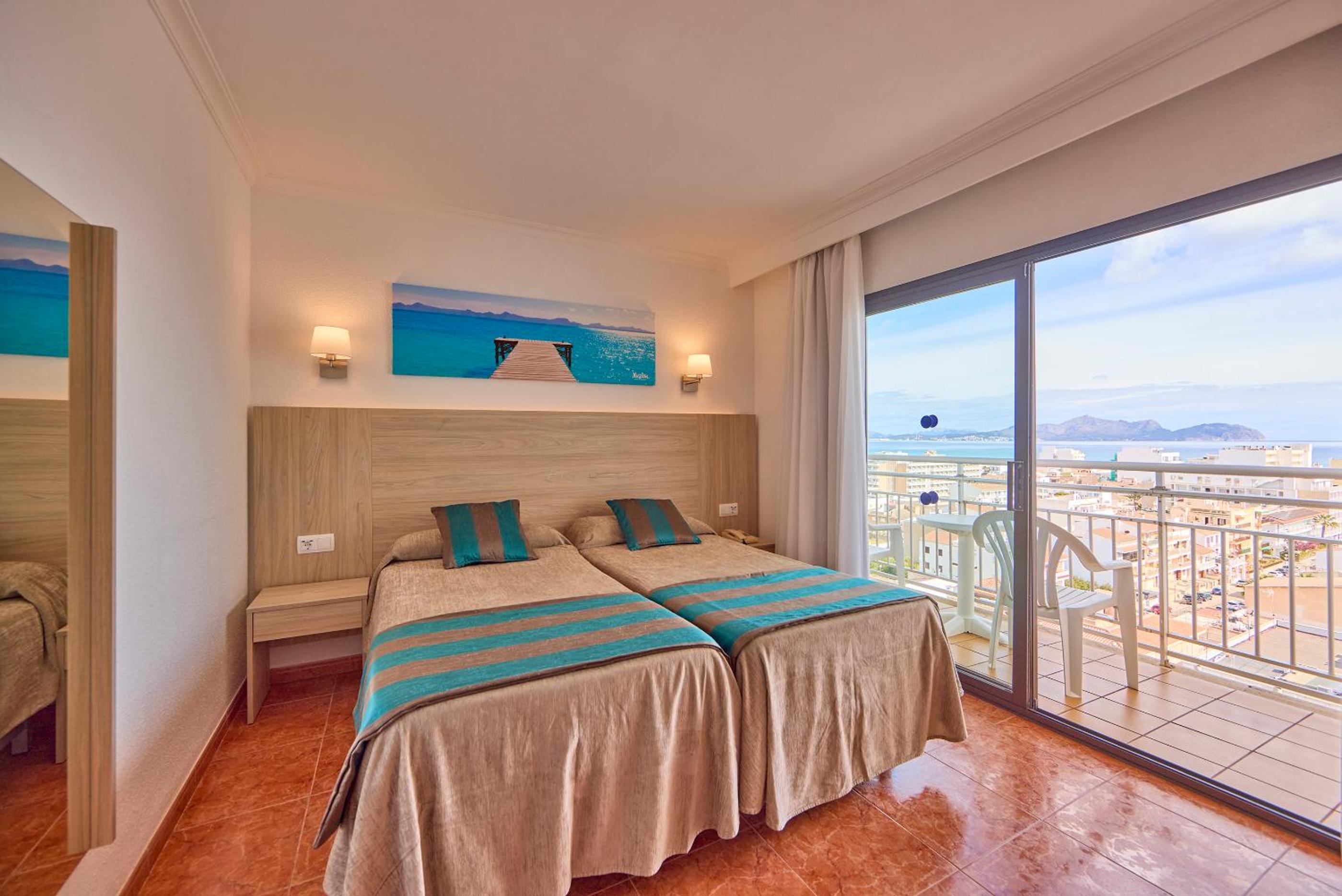Double Room with Sea View photo 3