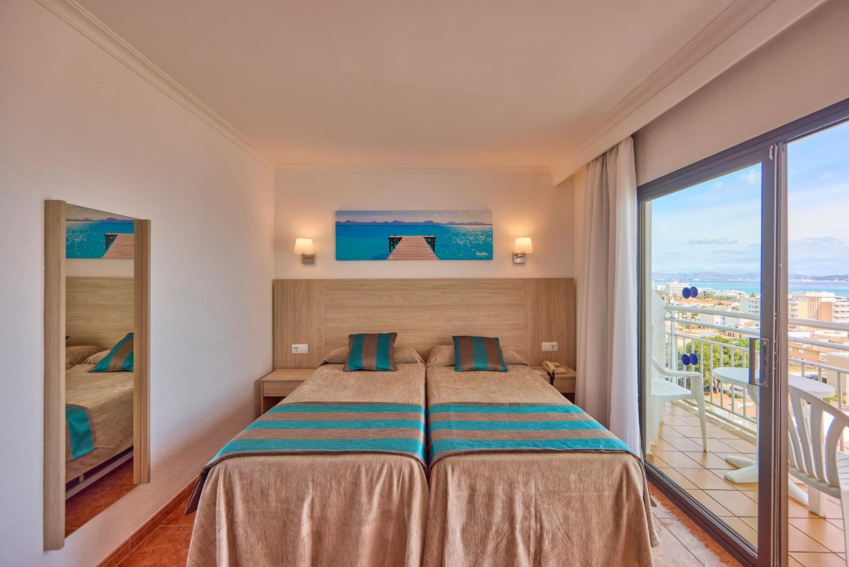 Habitación Doble con Vista al Mar