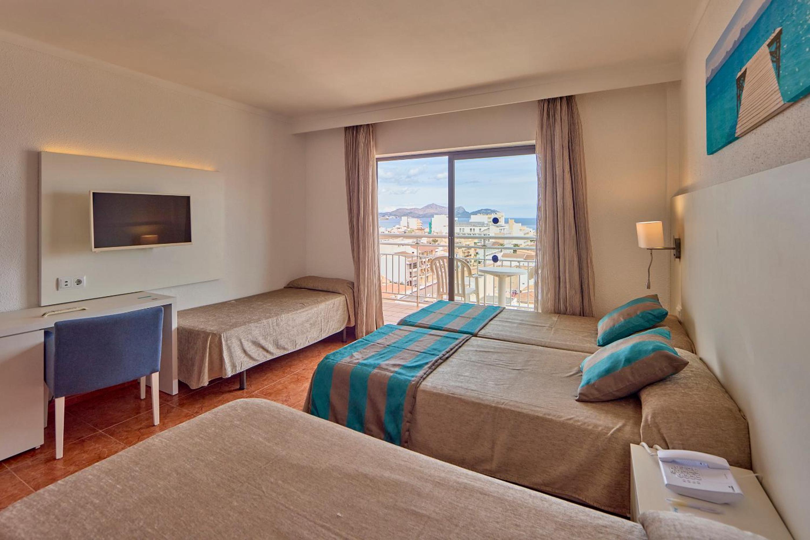 Standard Quadruple Room photo 3