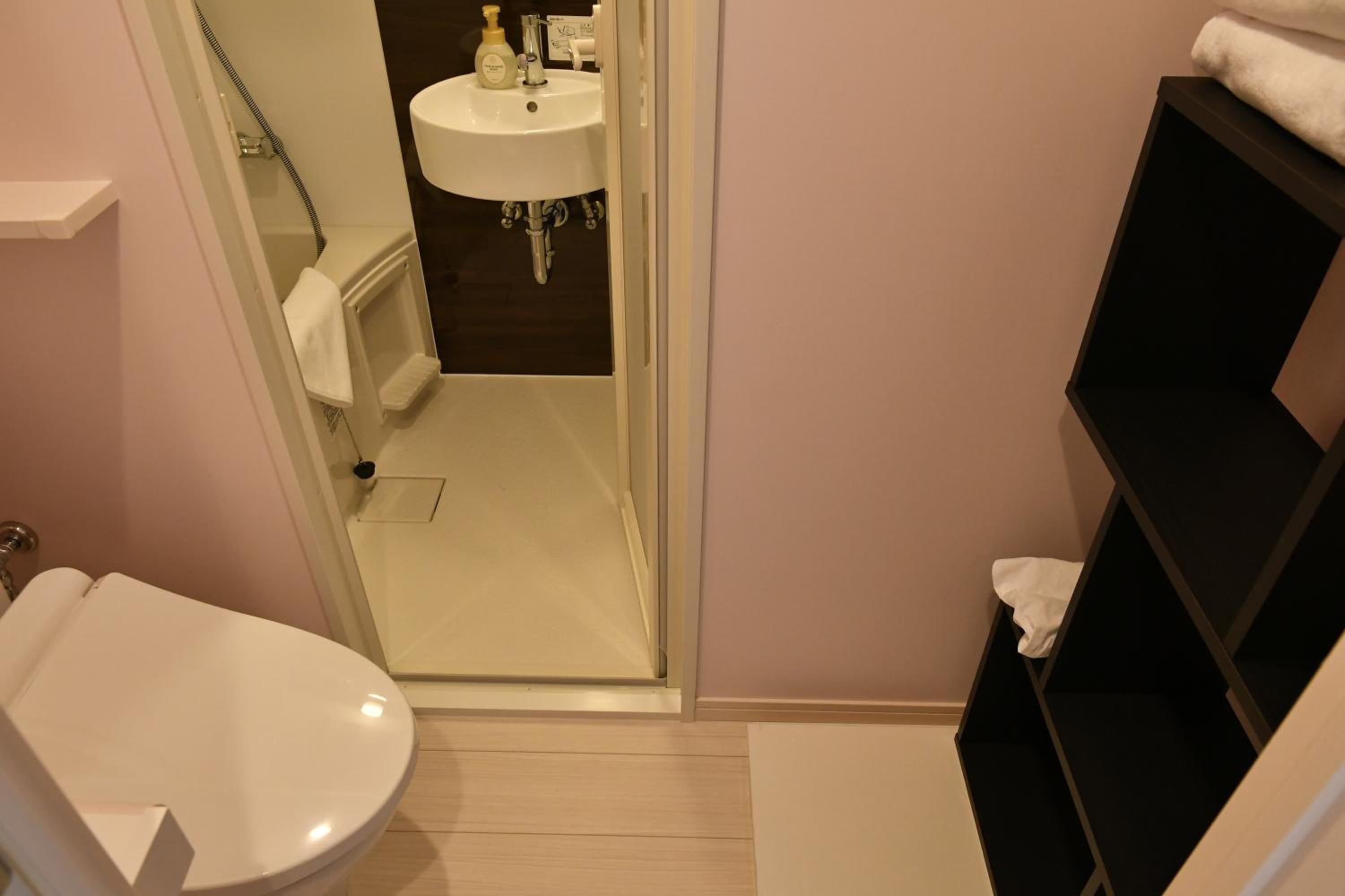 Economy Double Room With Small Double Bed - Photo 3