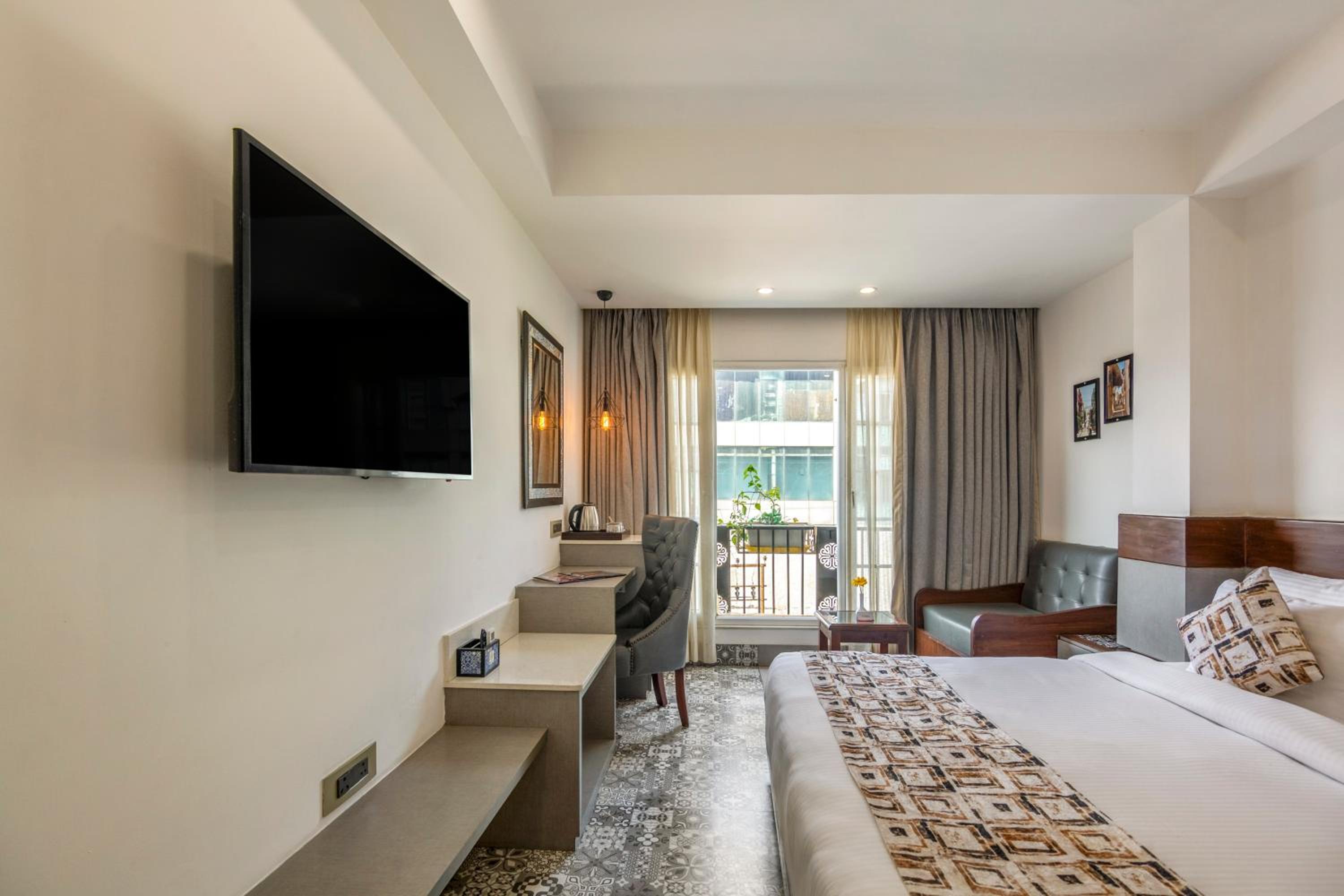 Premier Room - Photo 7