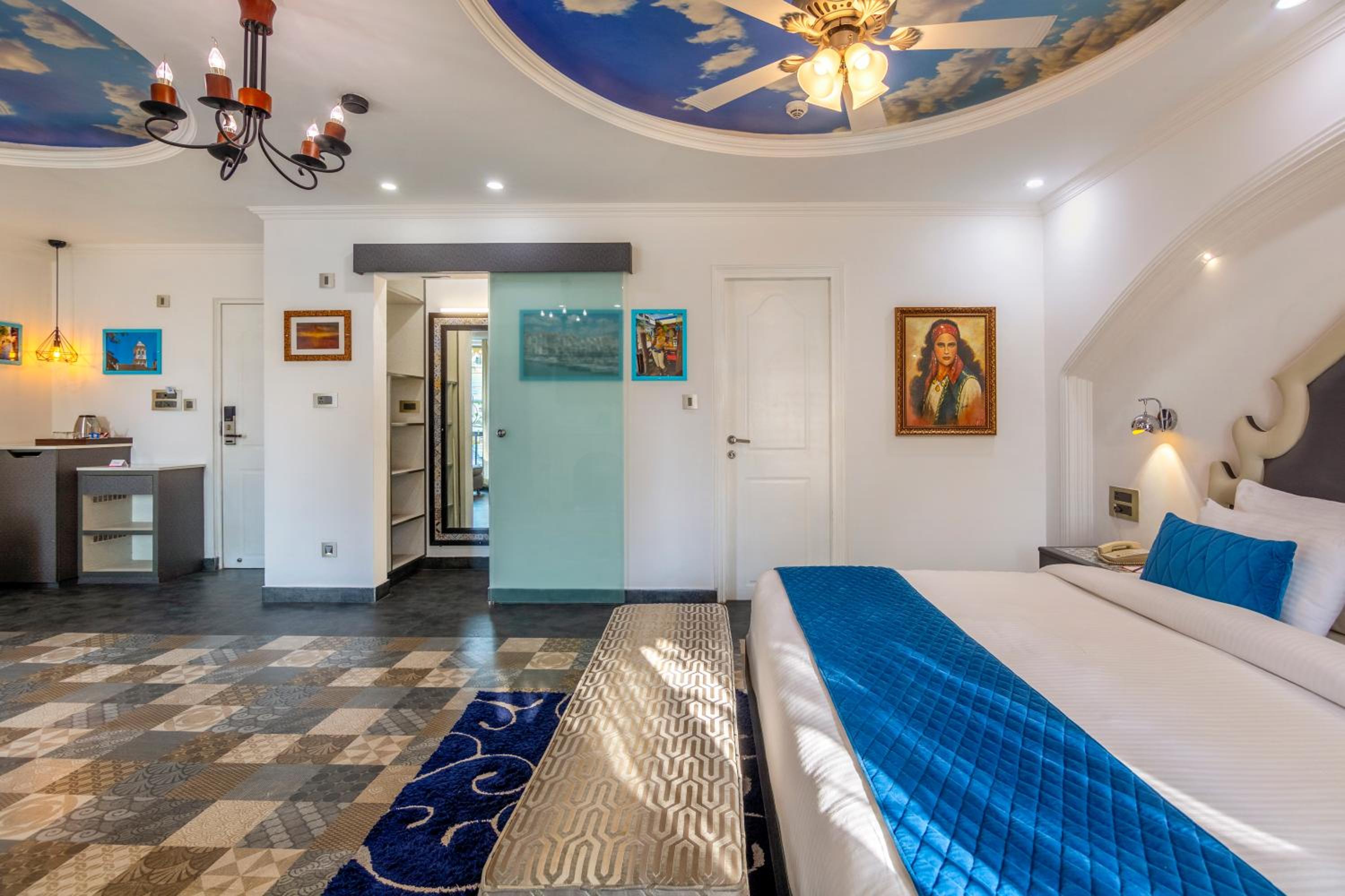 Privilege Suite - Photo 15