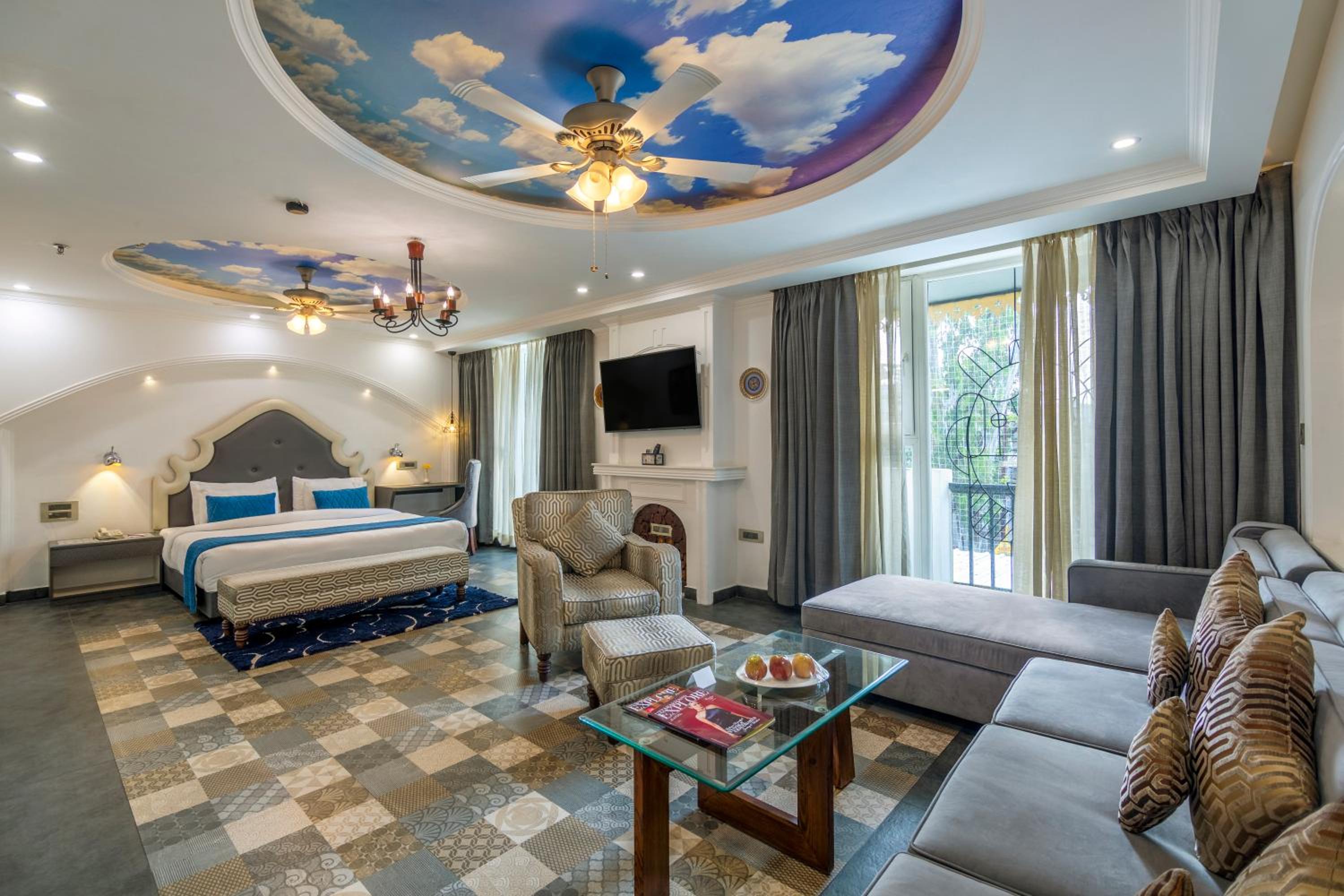 Privilege Suite - Photo 6