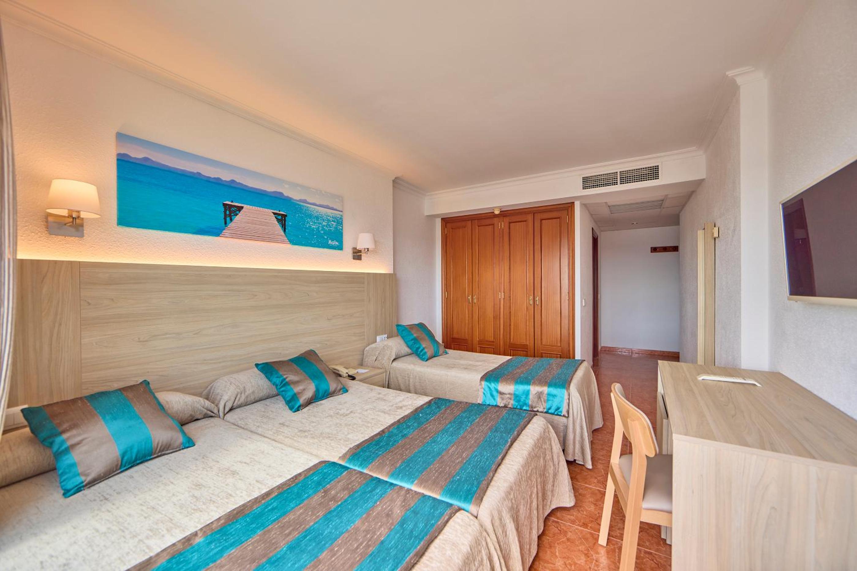 Habitación triple (2 adultos + 1 niño)