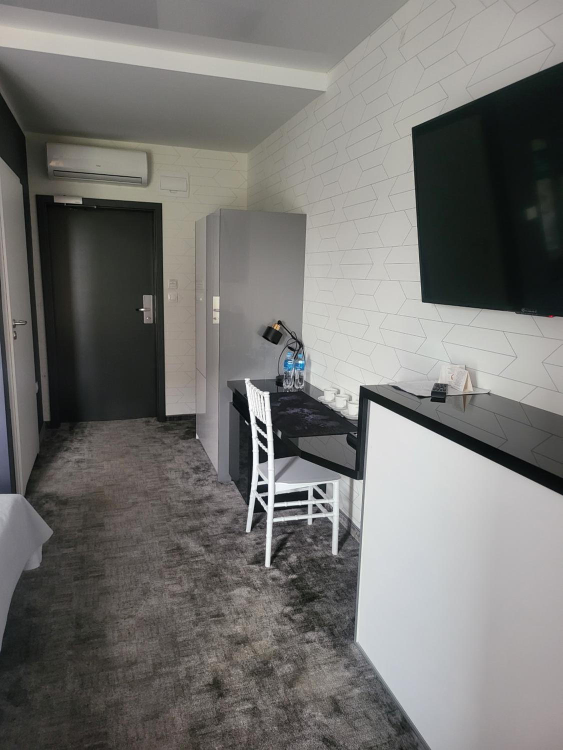 Classic Triple Room photo 3