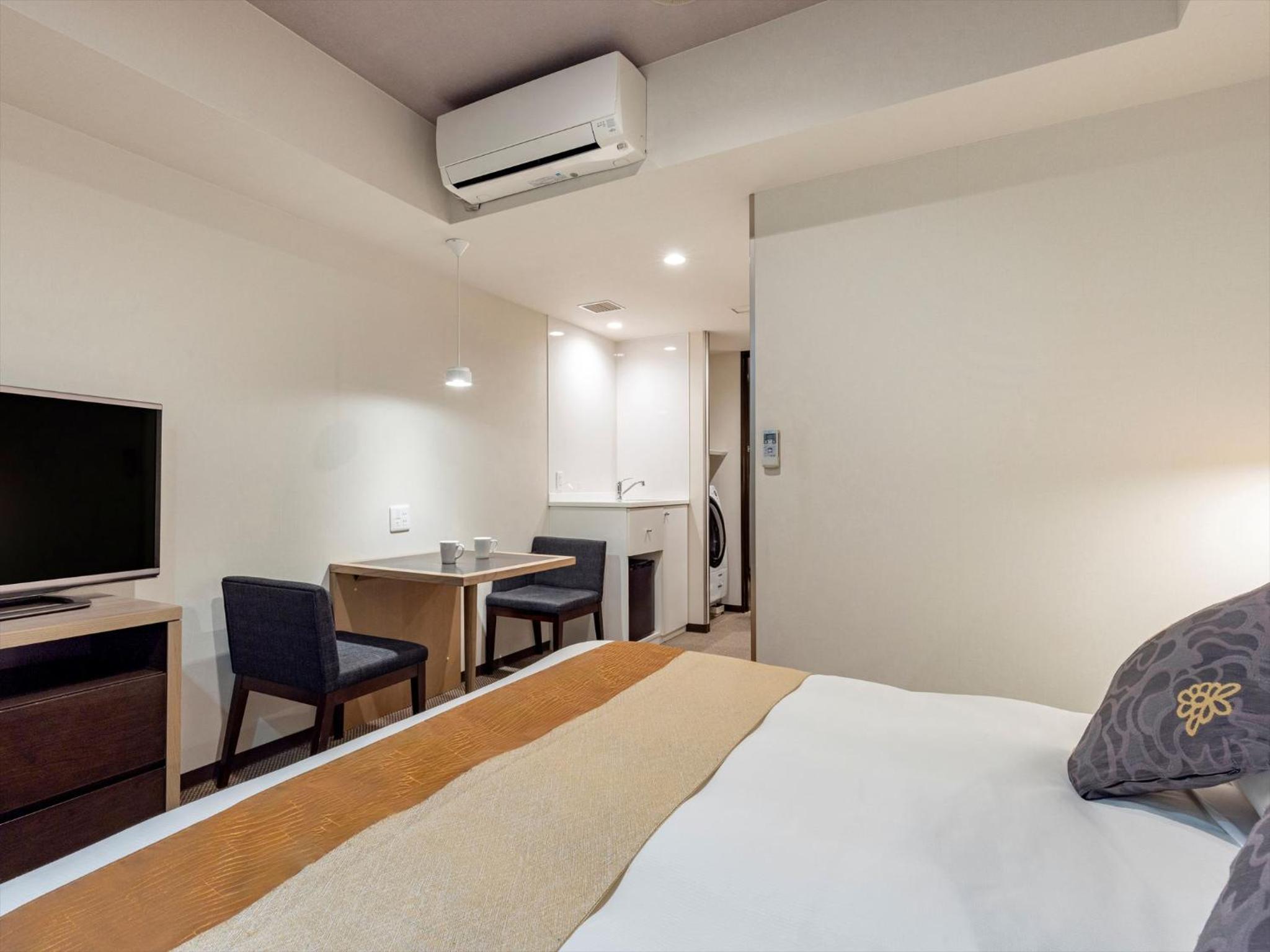 Residential Double Room - Non-Smoking photo 2