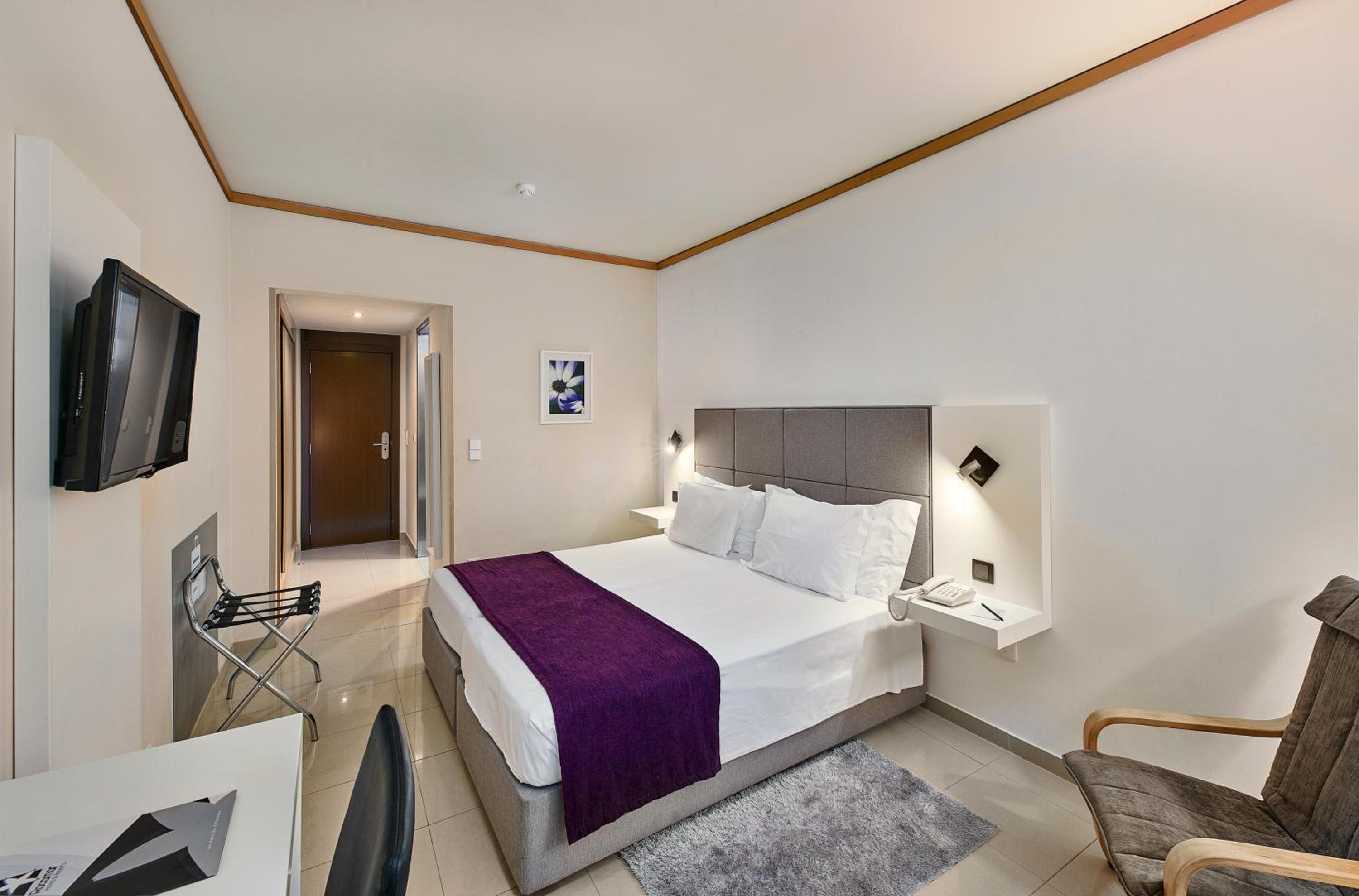 Standard Twin Room with Sea View photo 1