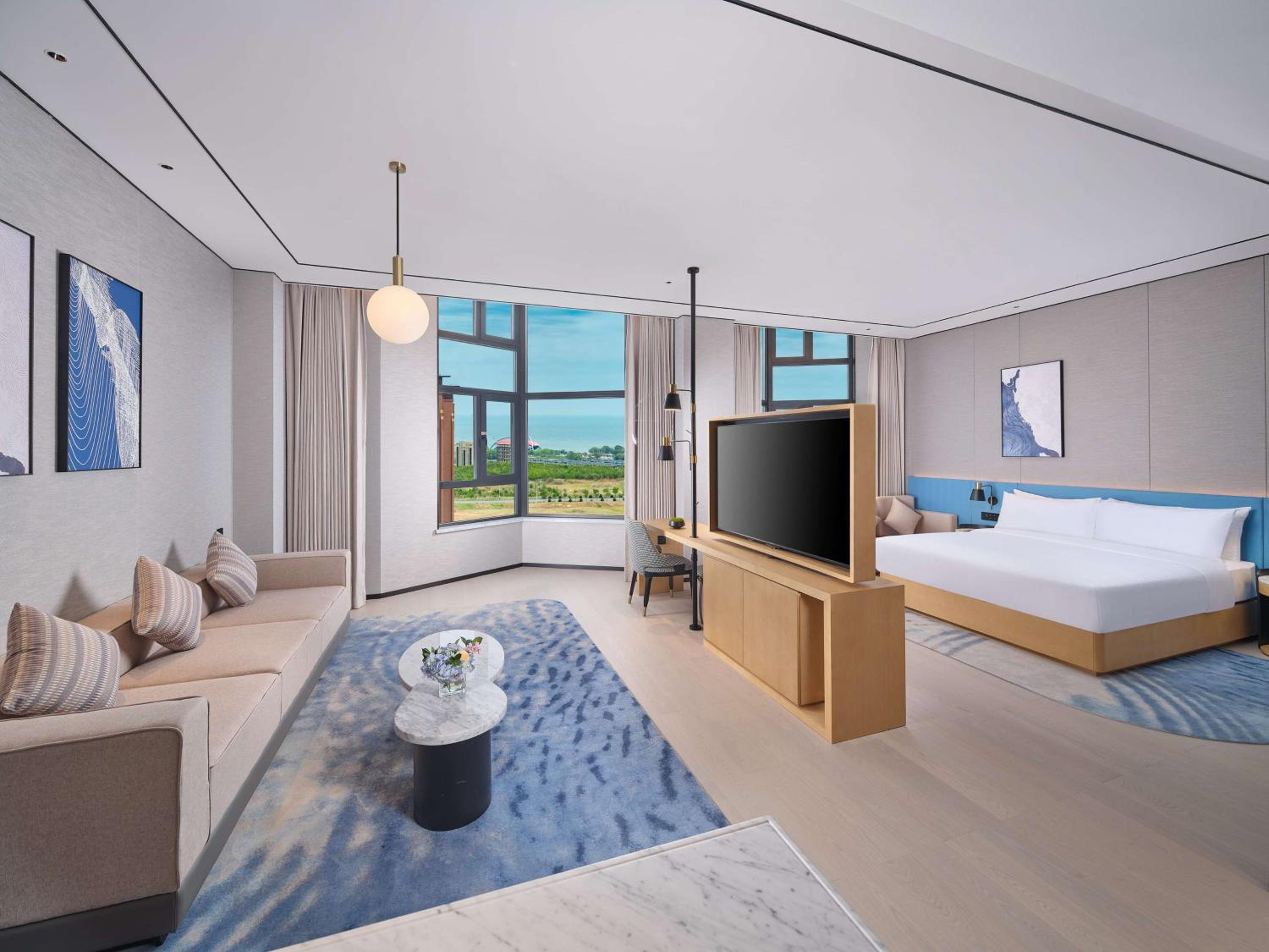 Deluxe King Room