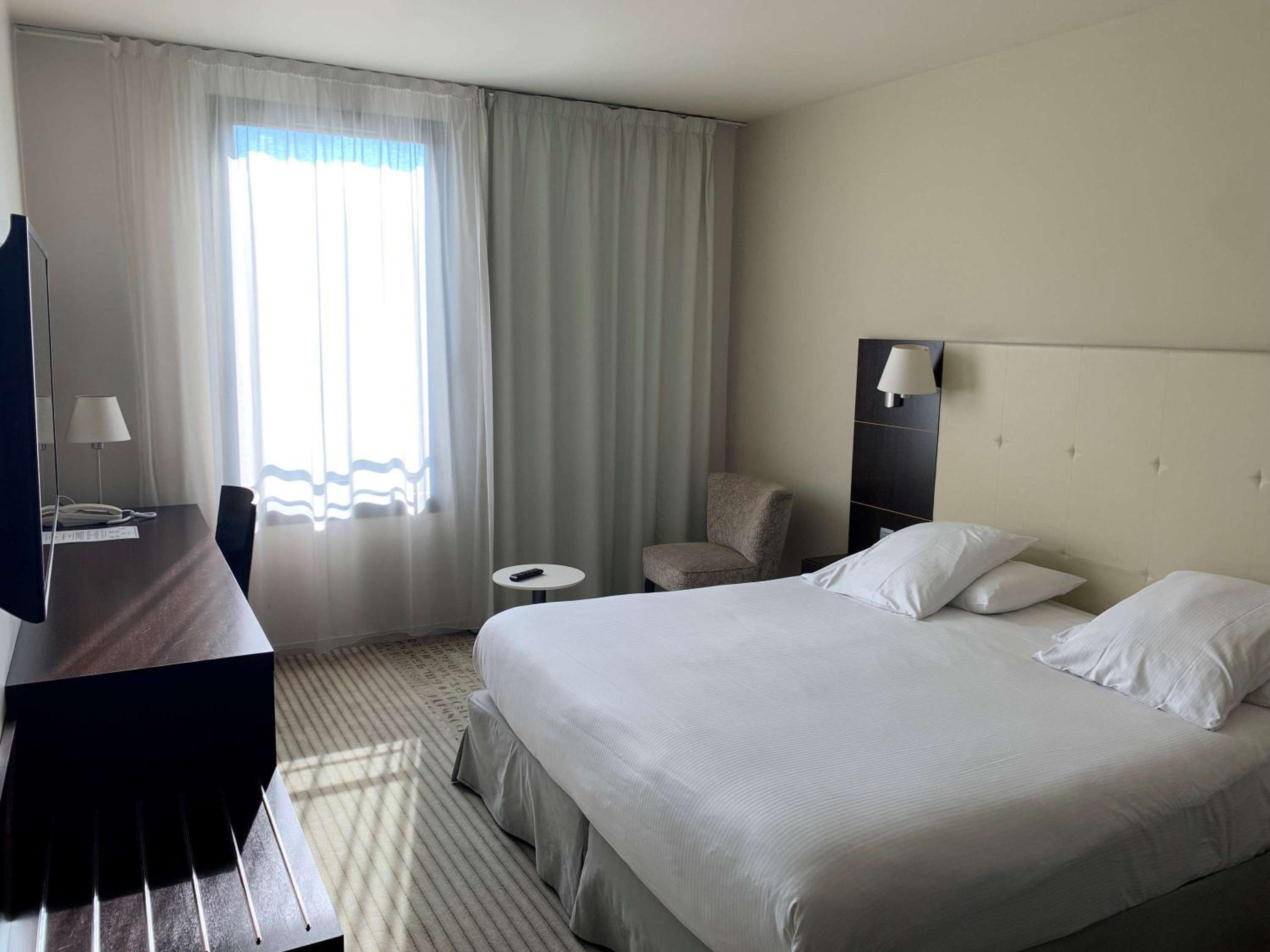 Superior Queen Room with Garden View