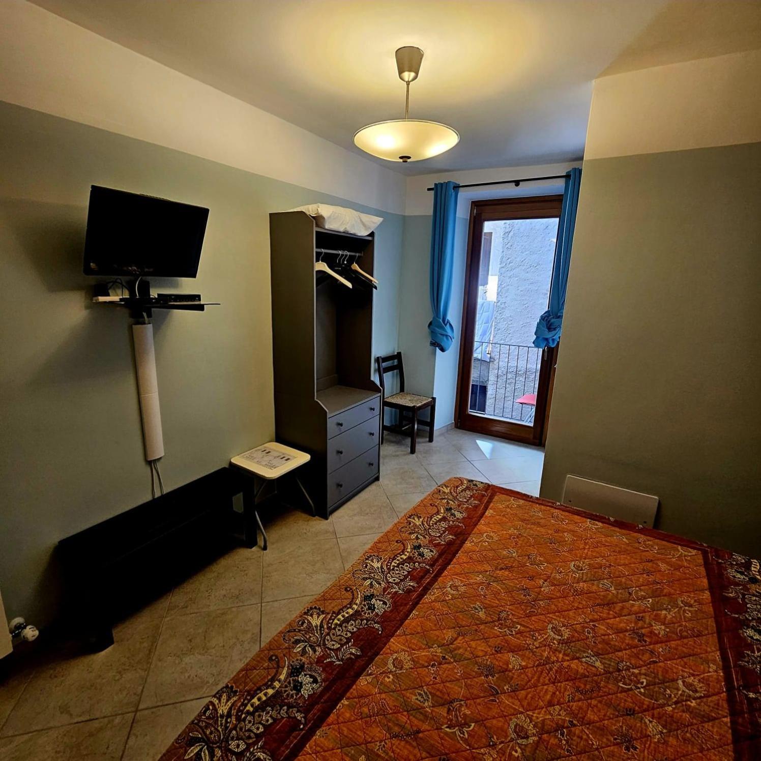 Budget Double Room photo 1