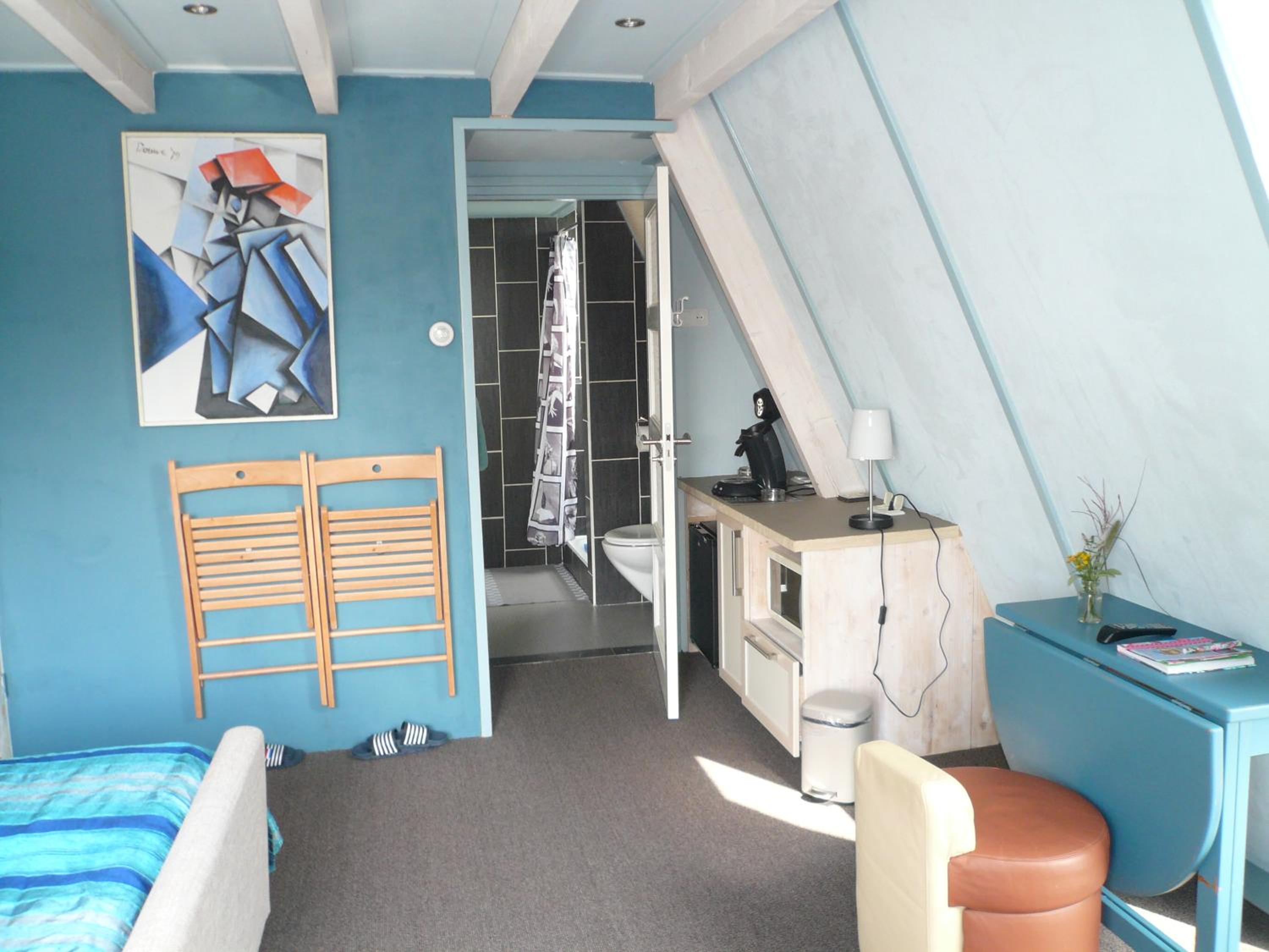 Double Room with Balcony - Photo 19