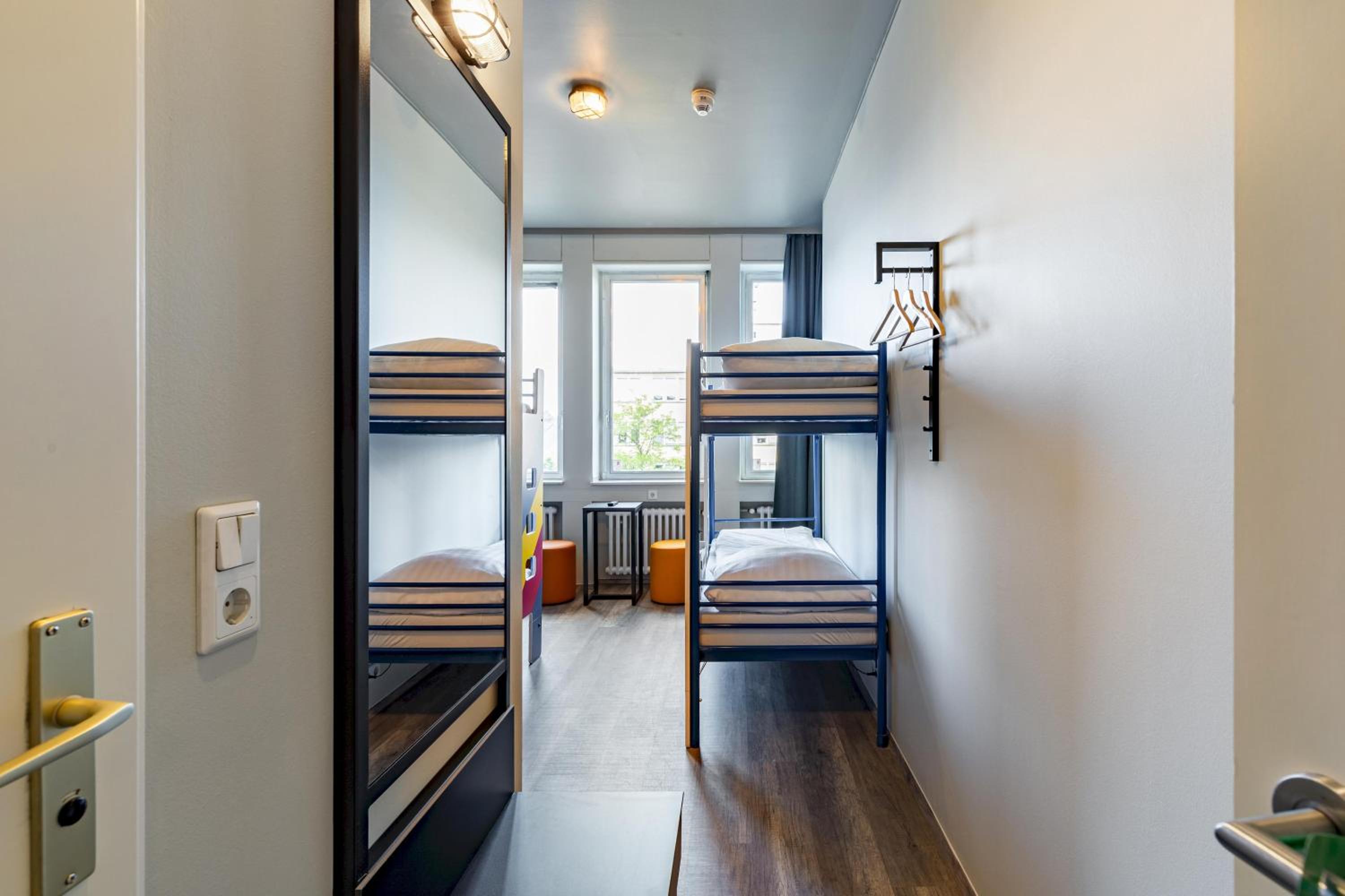Bed in 4-Bed Dormitory Room photo 1