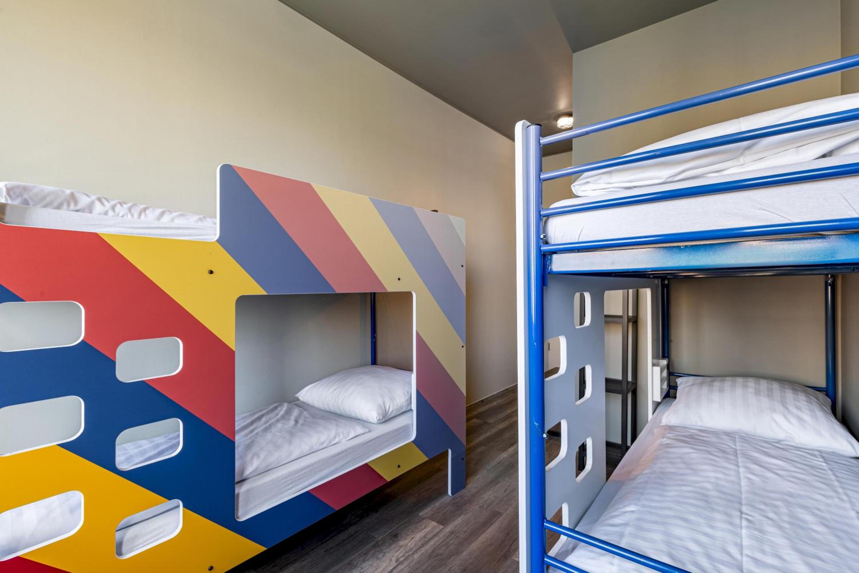 Bed in 4-Bed Dormitory Room photo 3