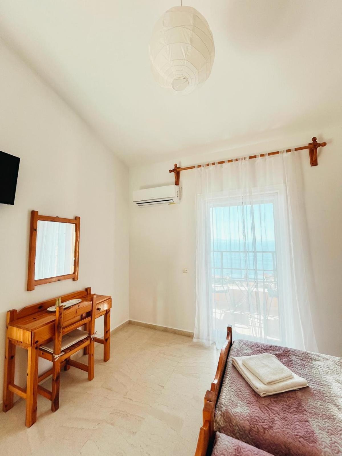 Studio with Sea View photo 1