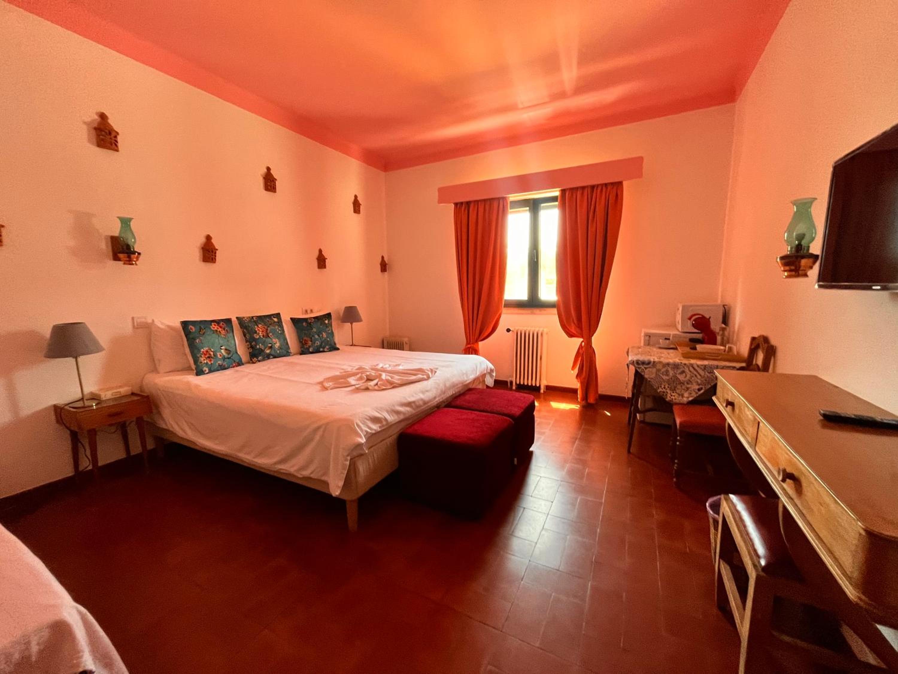 Double Room - Photo 3