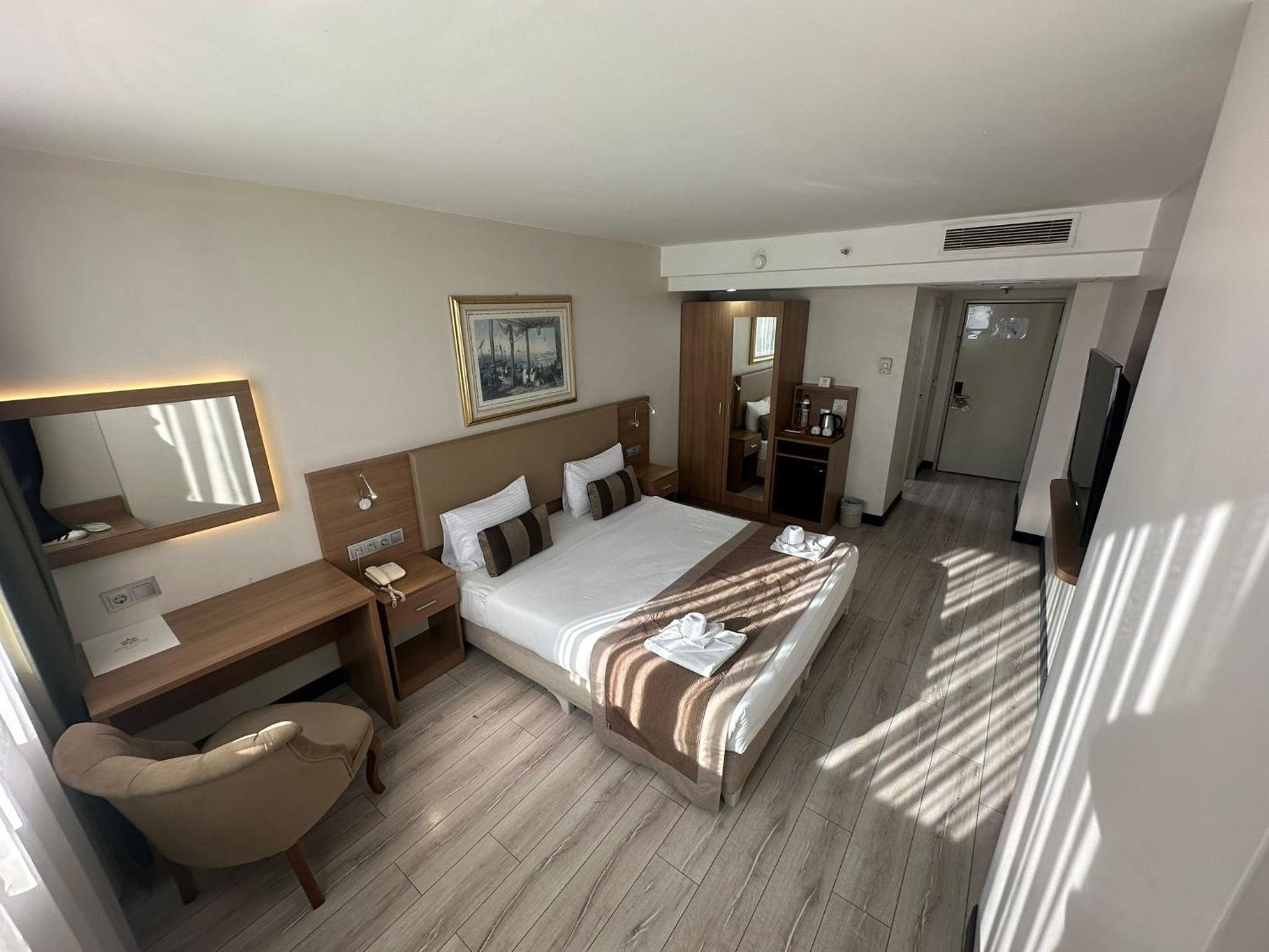 Standard Double Room photo 3