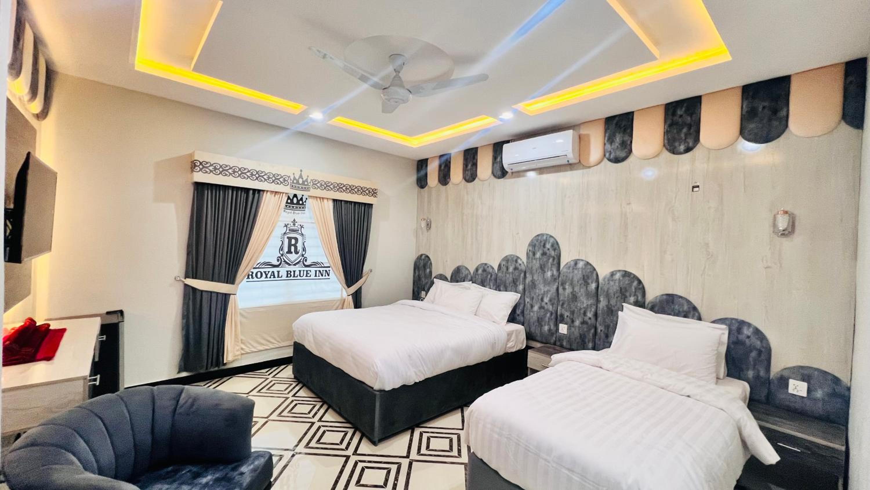Deluxe Family Suite