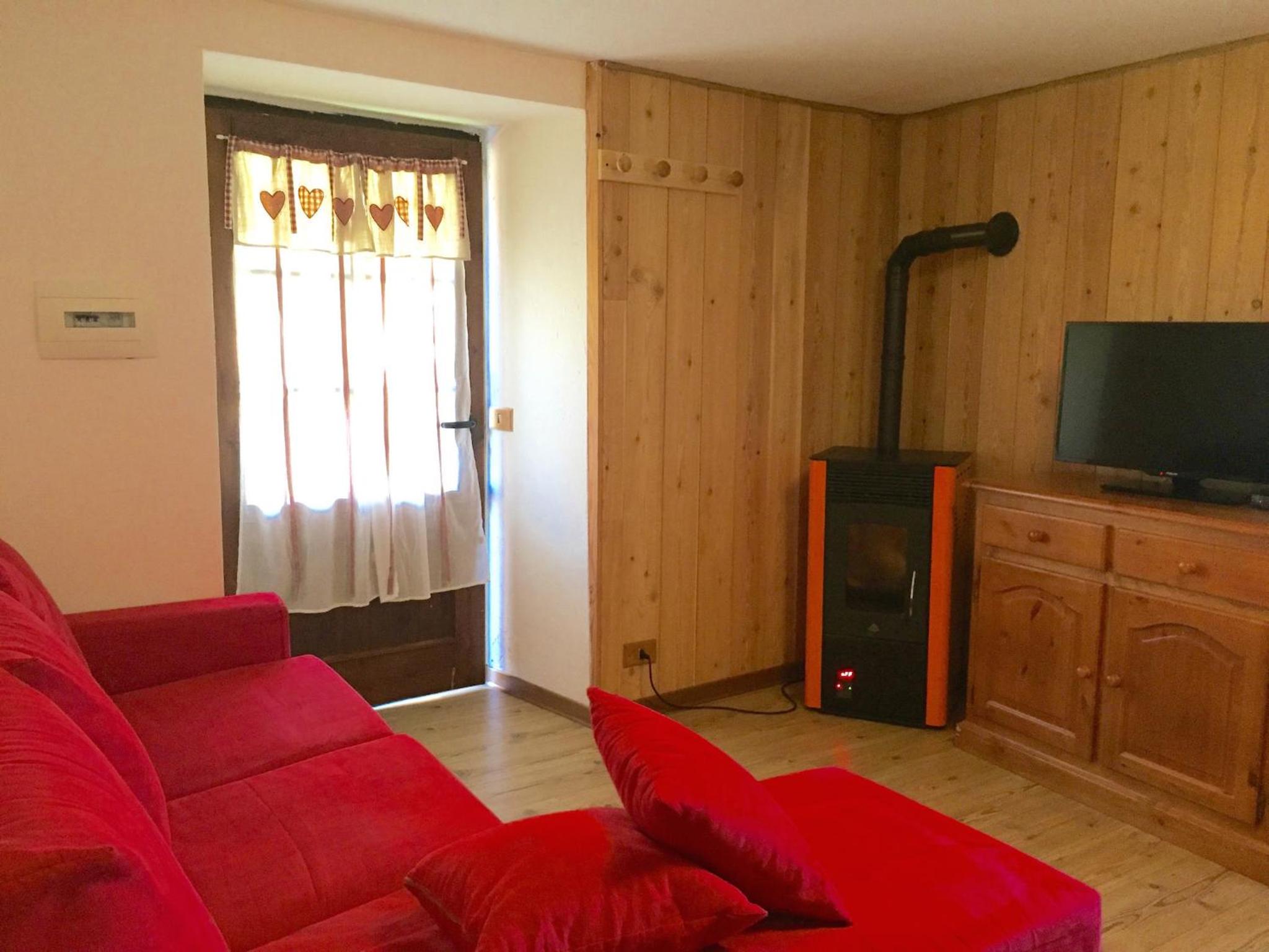 One-Bedroom Apartment (2 Adults + 2 Children) - Photo 17