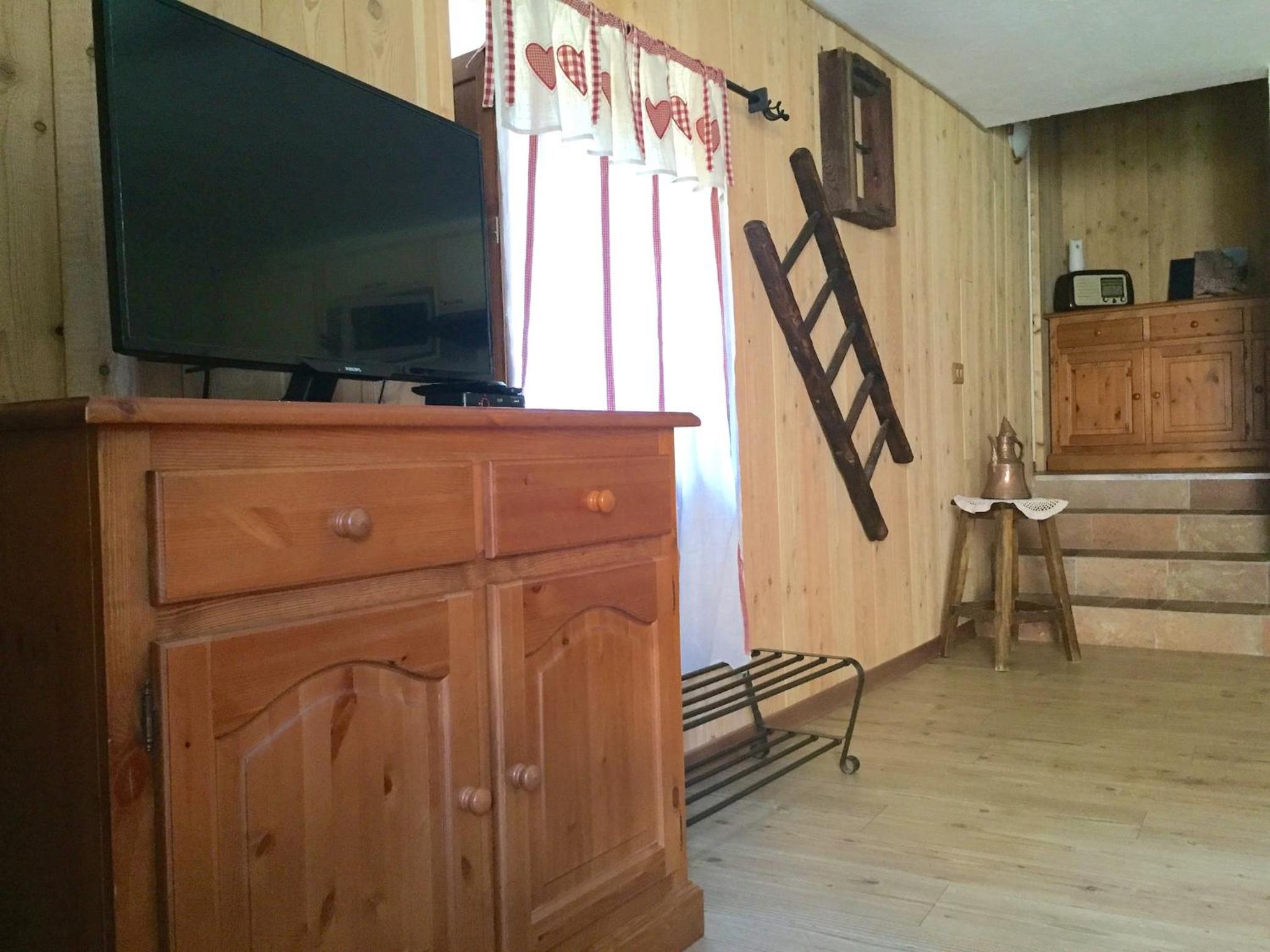 One-Bedroom Apartment (2 Adults + 2 Children) - Photo 16