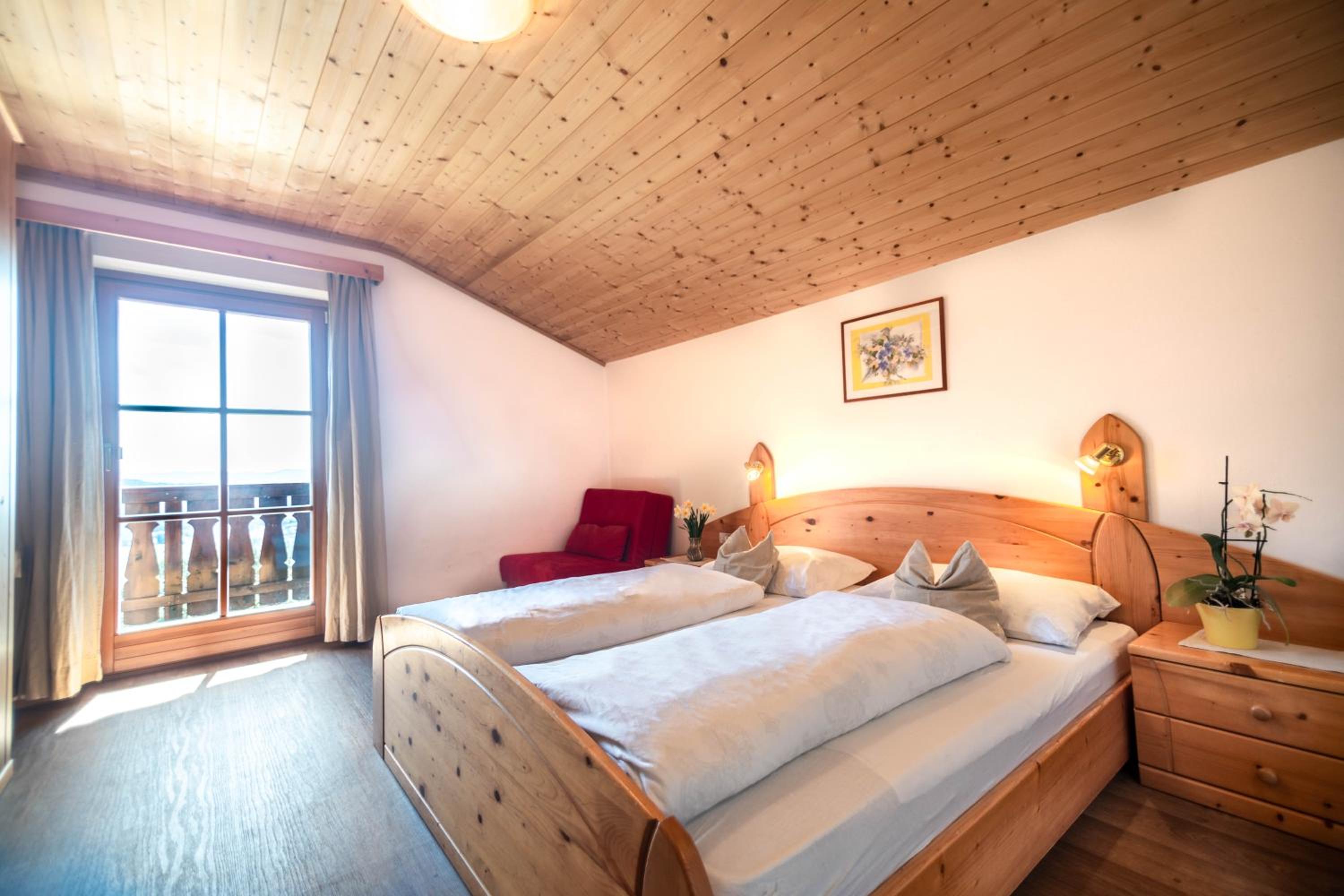 Two-Bedroom Apartment With Mountain View