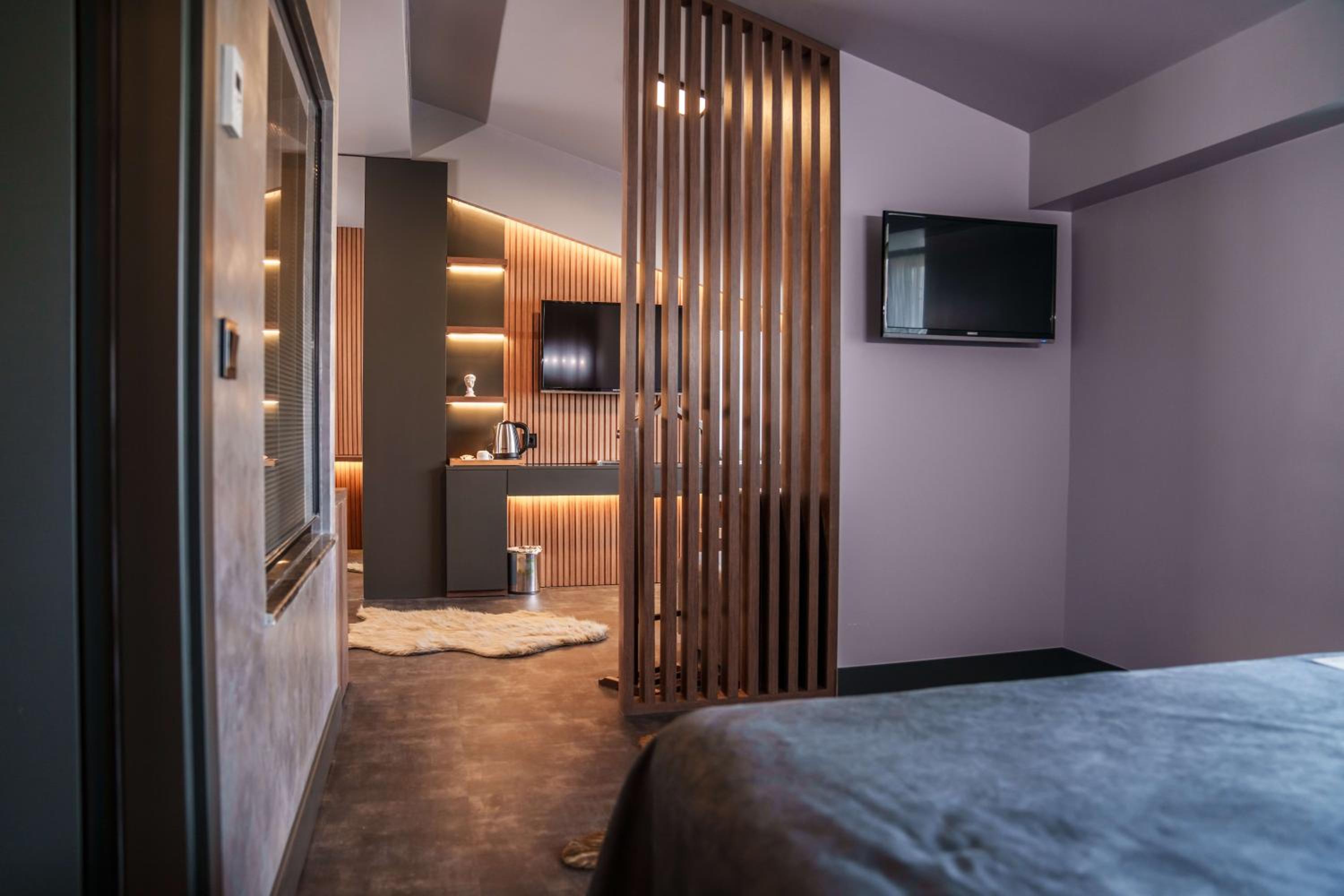 Suite with River View photo 3