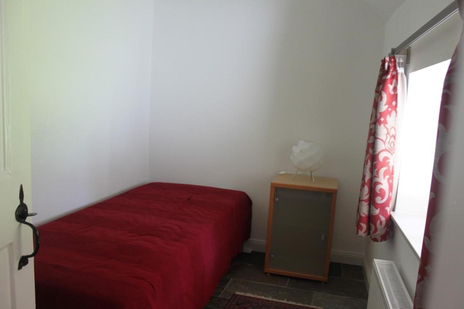 Three-Bedroom Vacation Home  photo 2