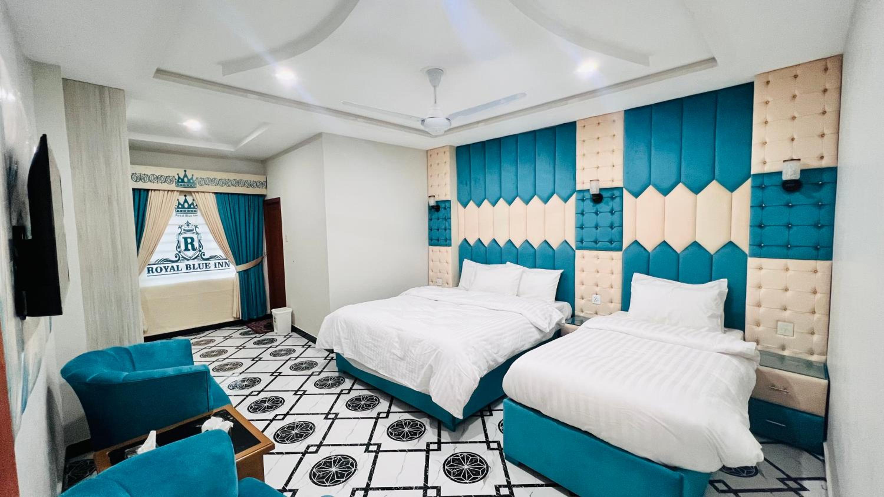 Deluxe Family Room
