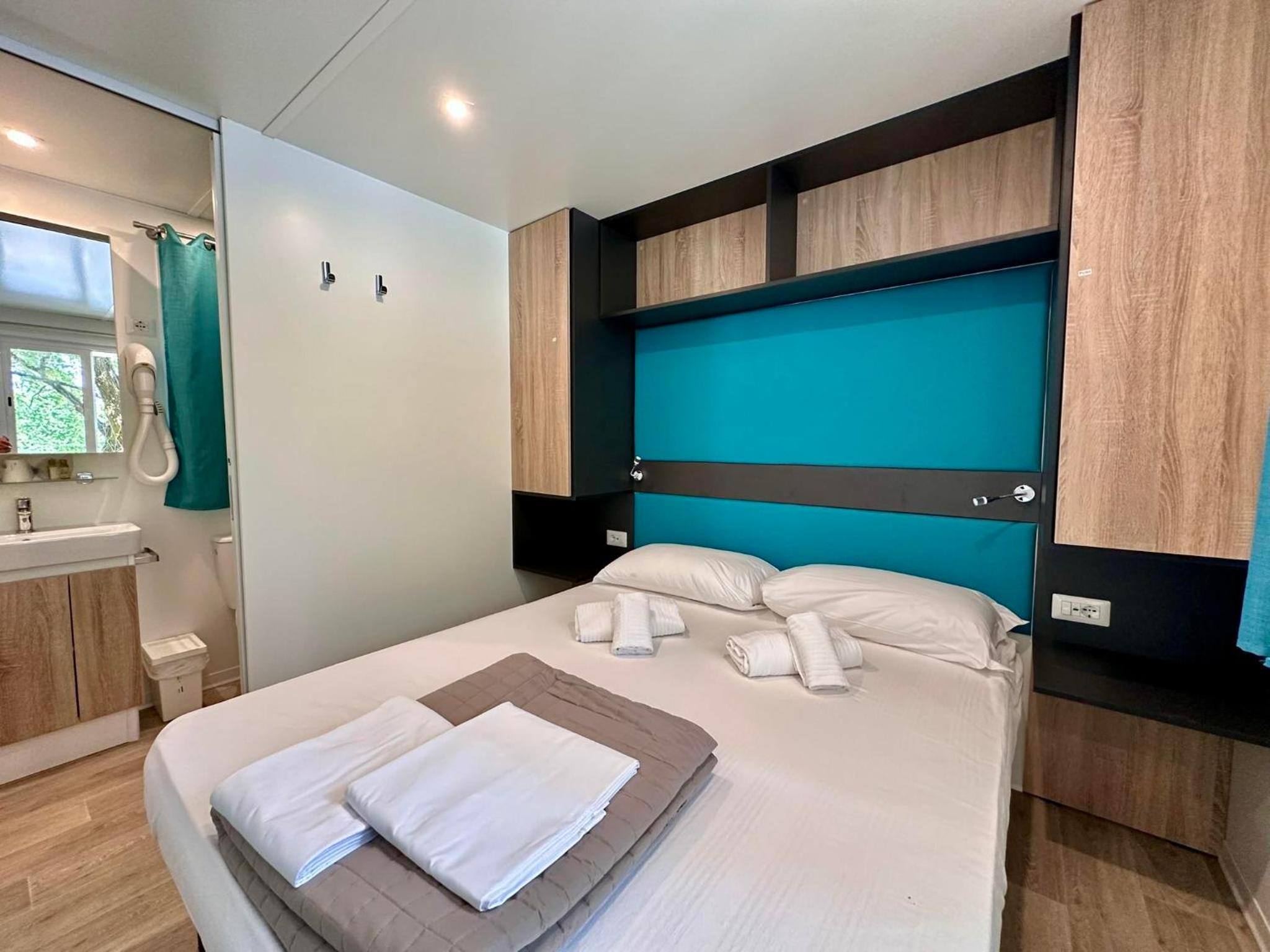 2-Bedroom Premium Mobile Home photo 3
