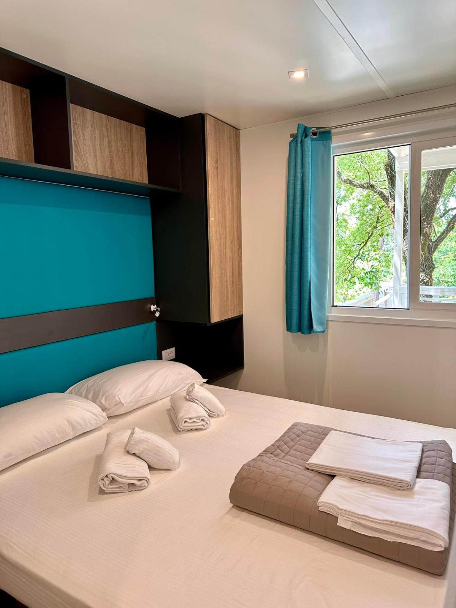 2-Bedroom Premium Mobile Home photo 2