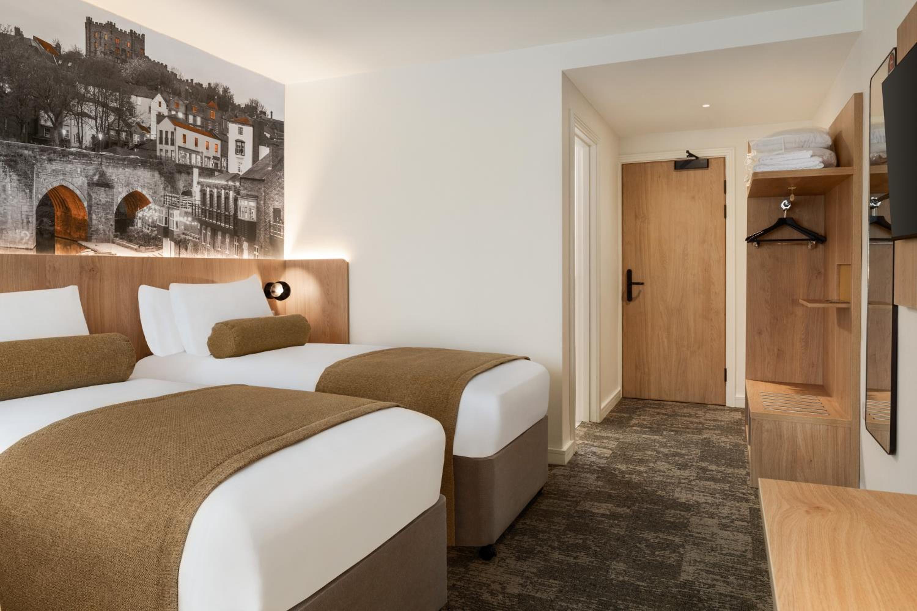 Standard Twin Room  - Photo 7