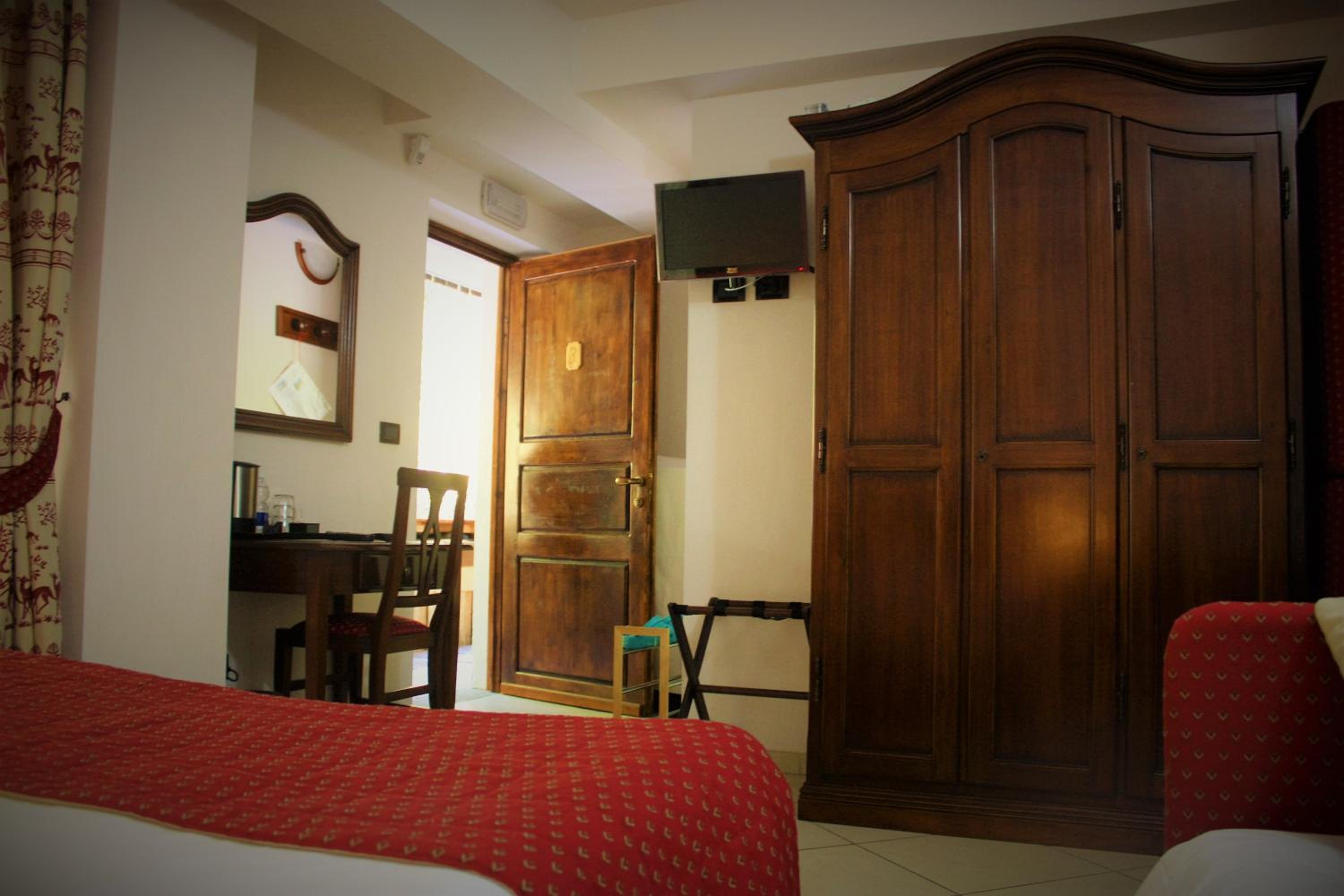 Triple Room - Photo 10