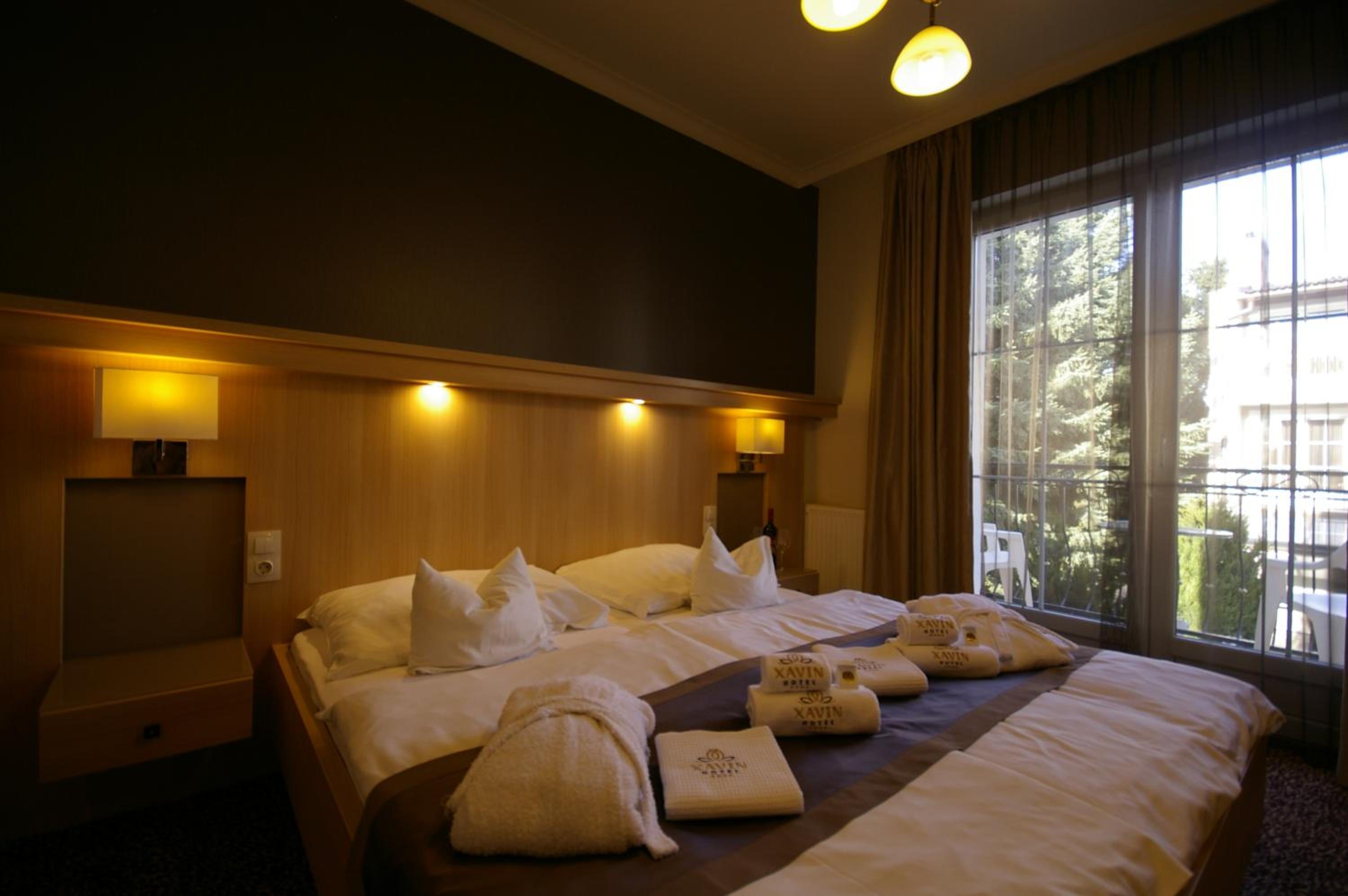Double or Twin Room - Photo 5