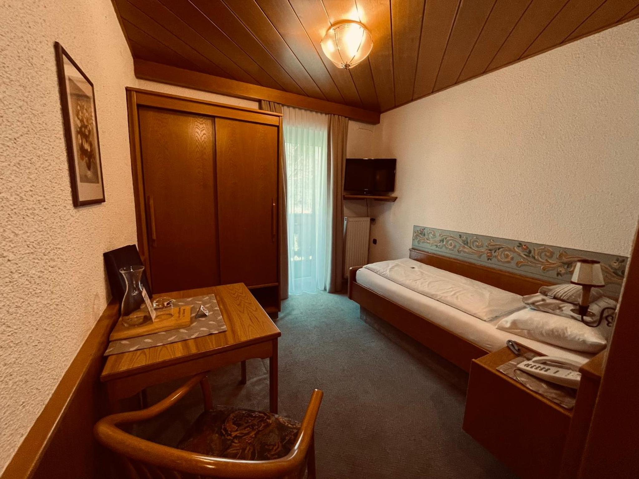 Single Room photo 1