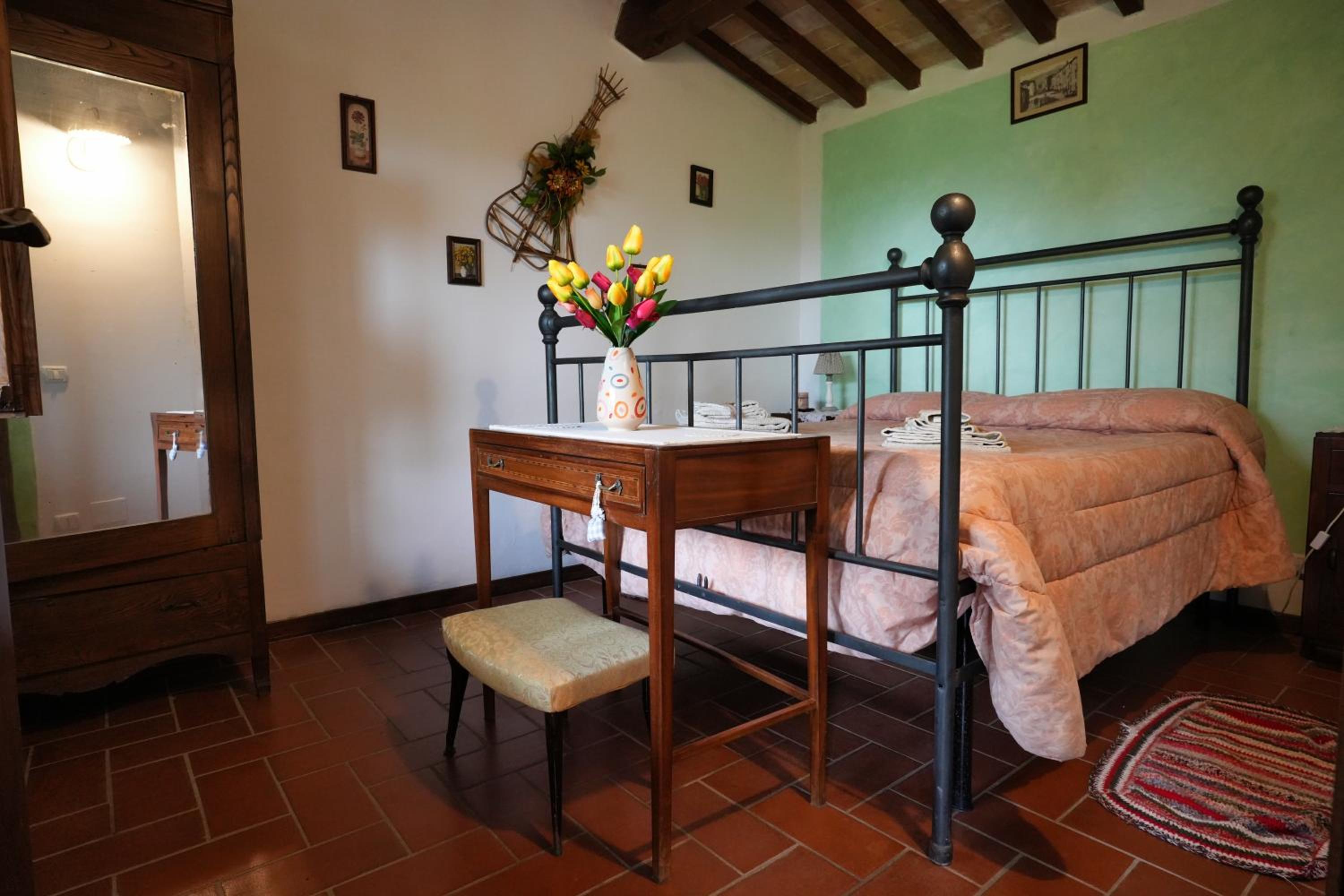 One-Bedroom House photo 1