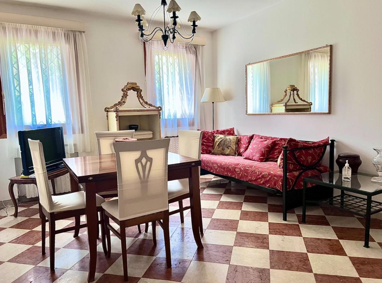 Two-Bedroom Apartment with Garden View photo 1
