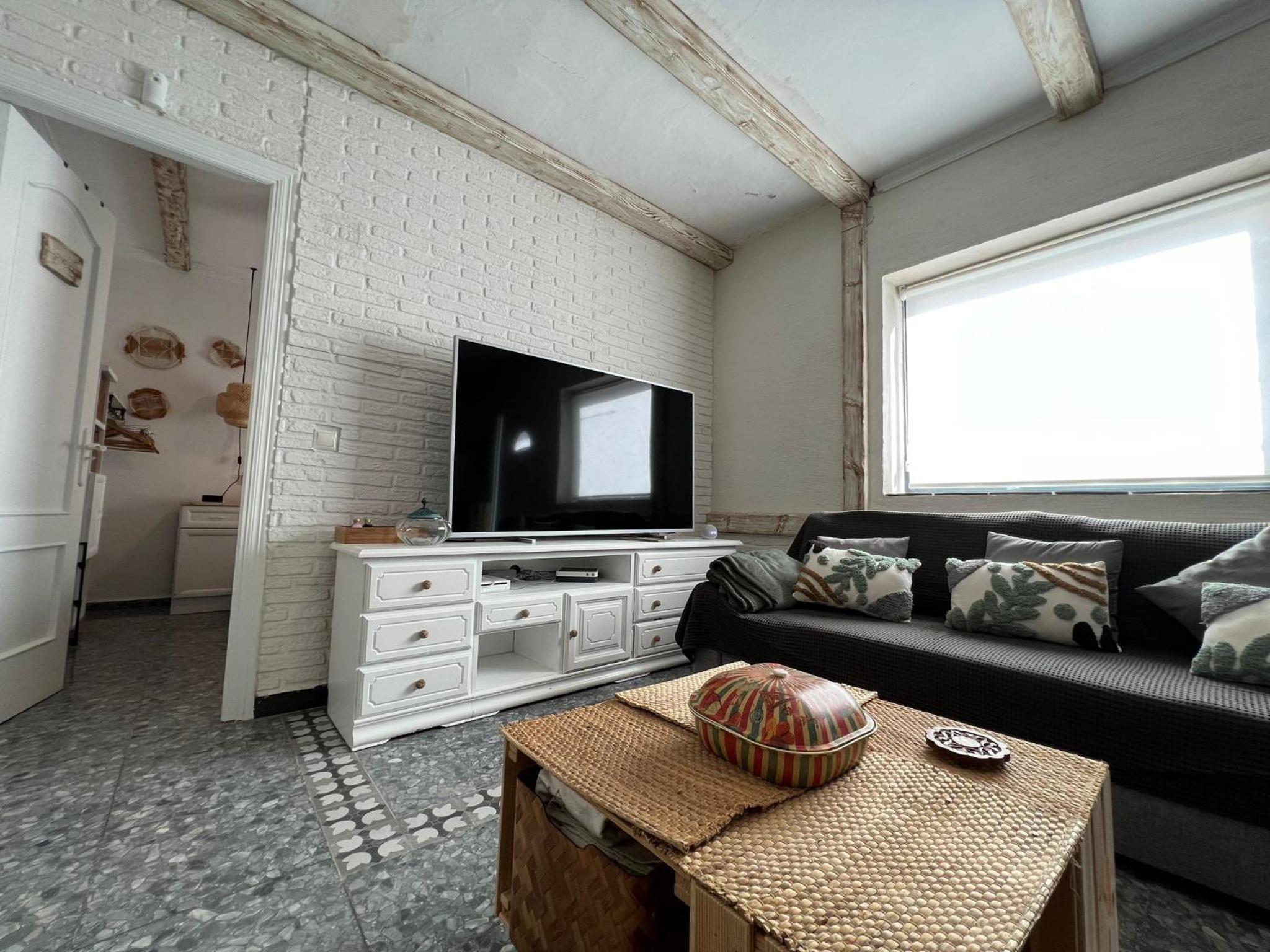 Four-Bedroom House photo 3